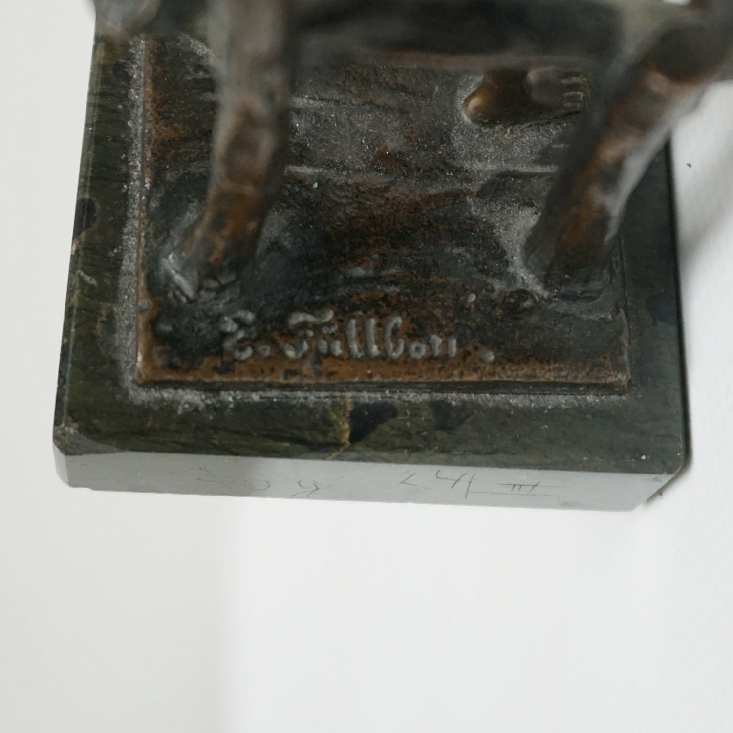 Early 20th Century Bronze Figure of a Young Boy - Jeroen Markies Art Deco