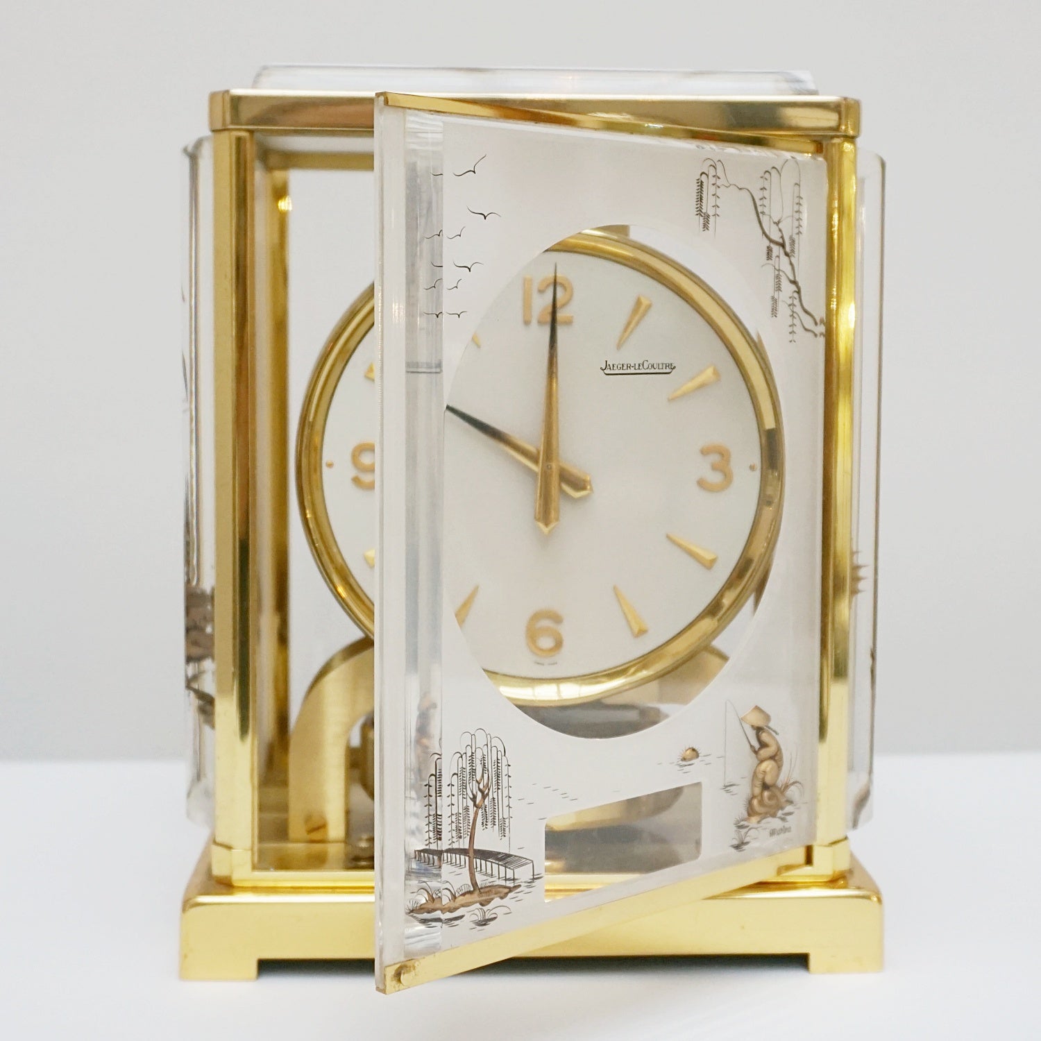 Vintage clocks - original Jaeger LeCoultre Marina Atmos - White lucite vintage clock - Jeroen Markies Art Deco
