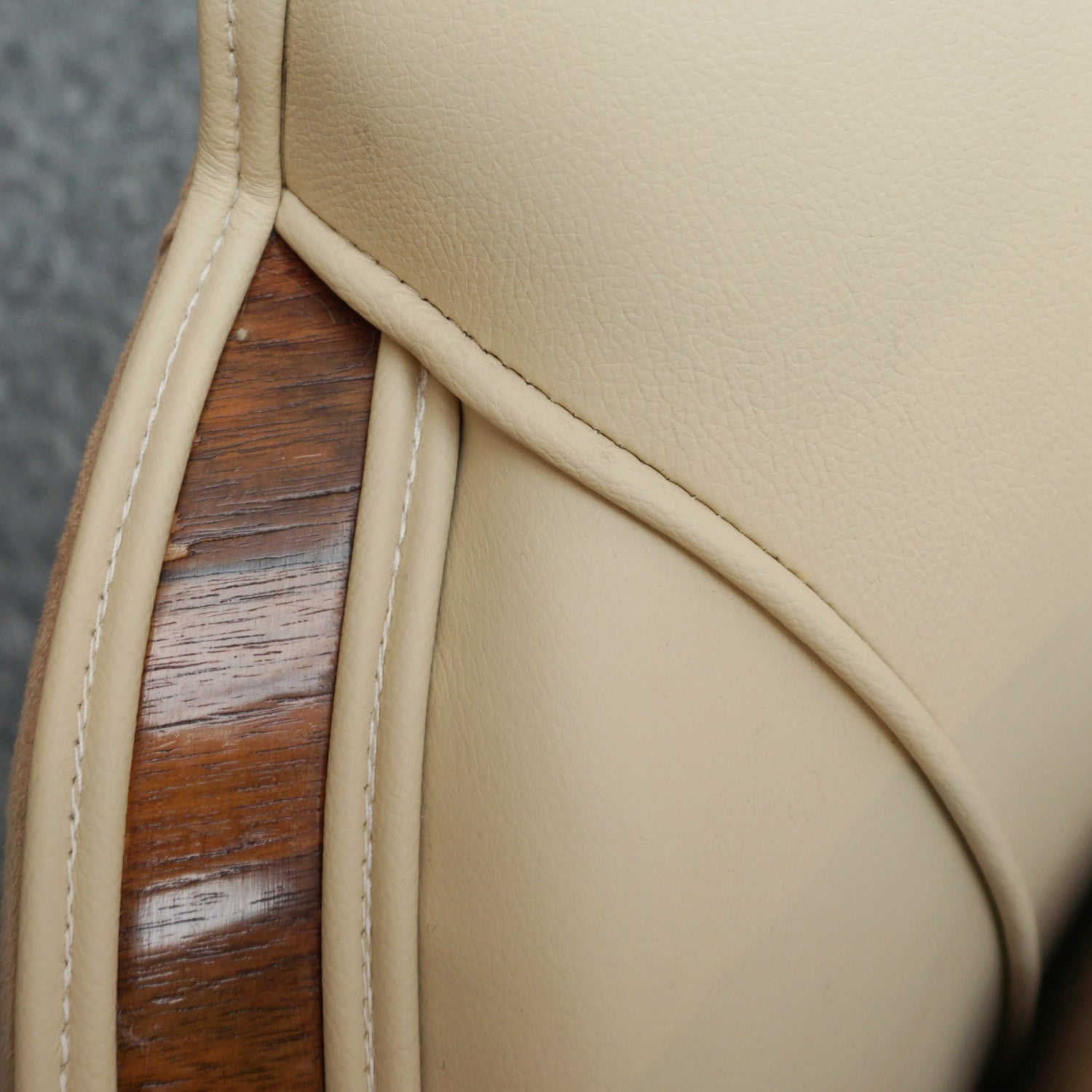 Art Deco Cloud Chairs - Harry & Lou Epstein - 1930's - Jeroen Markies Art Deco