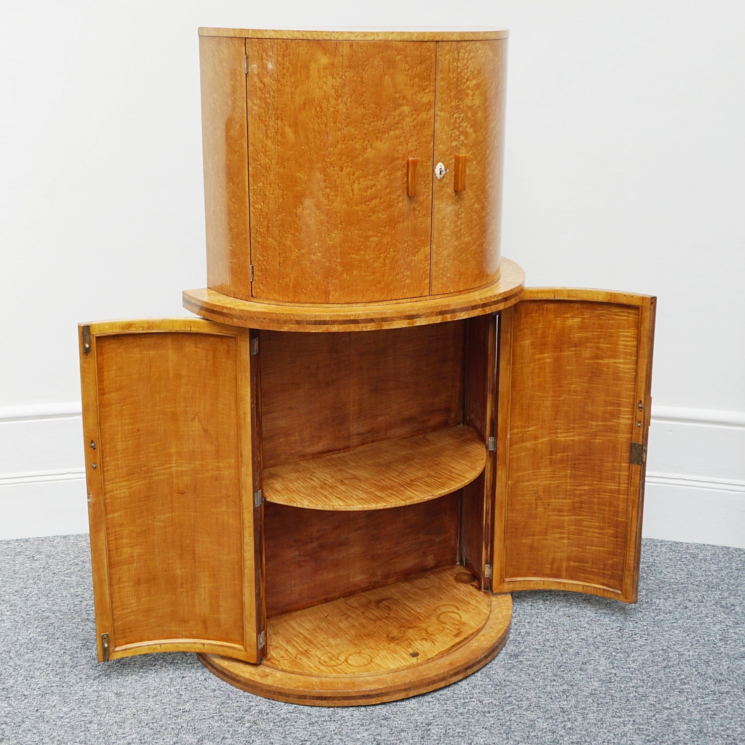 Vintage Art Deco Birdseye Maple Drinks Cabinet - Jeroen Markies Art Deco