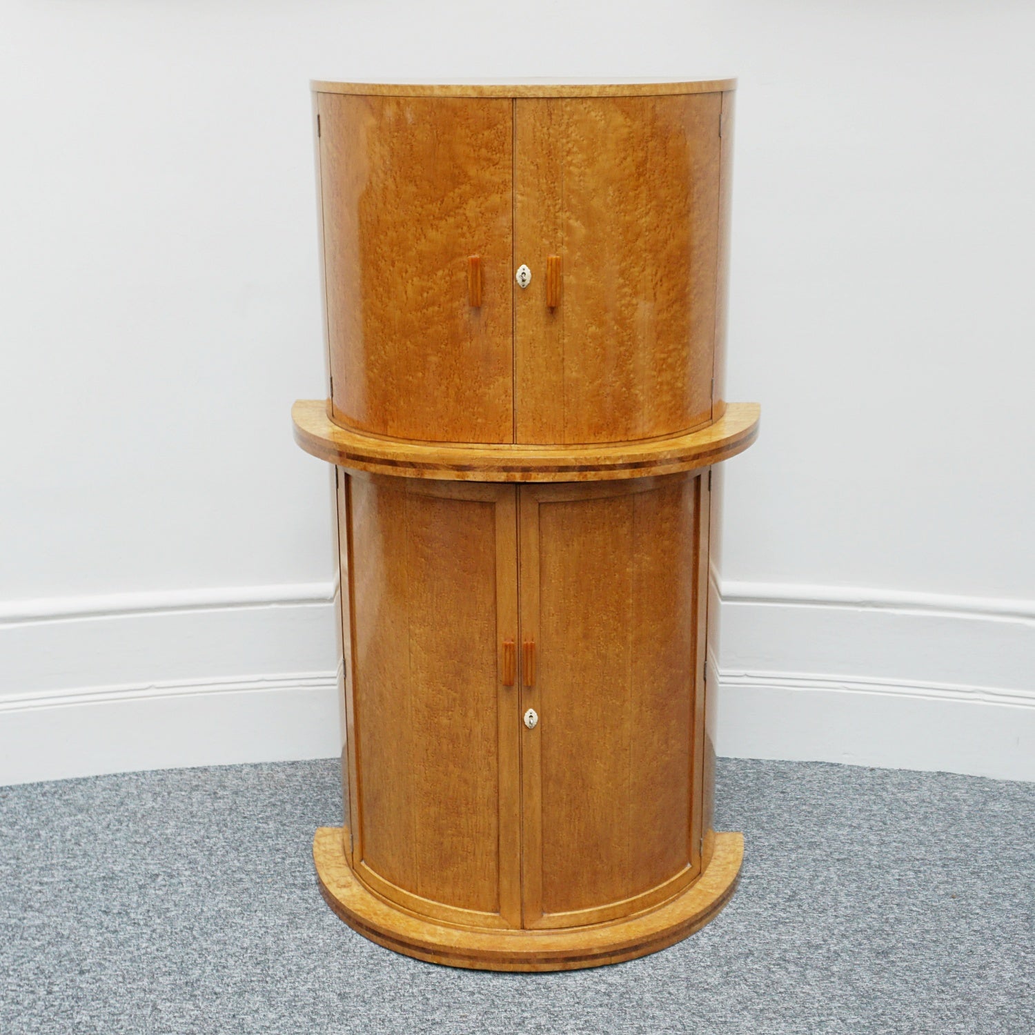 Vintage Art Deco Birdseye Maple Drinks Cabinet - Jeroen Markies Art Deco