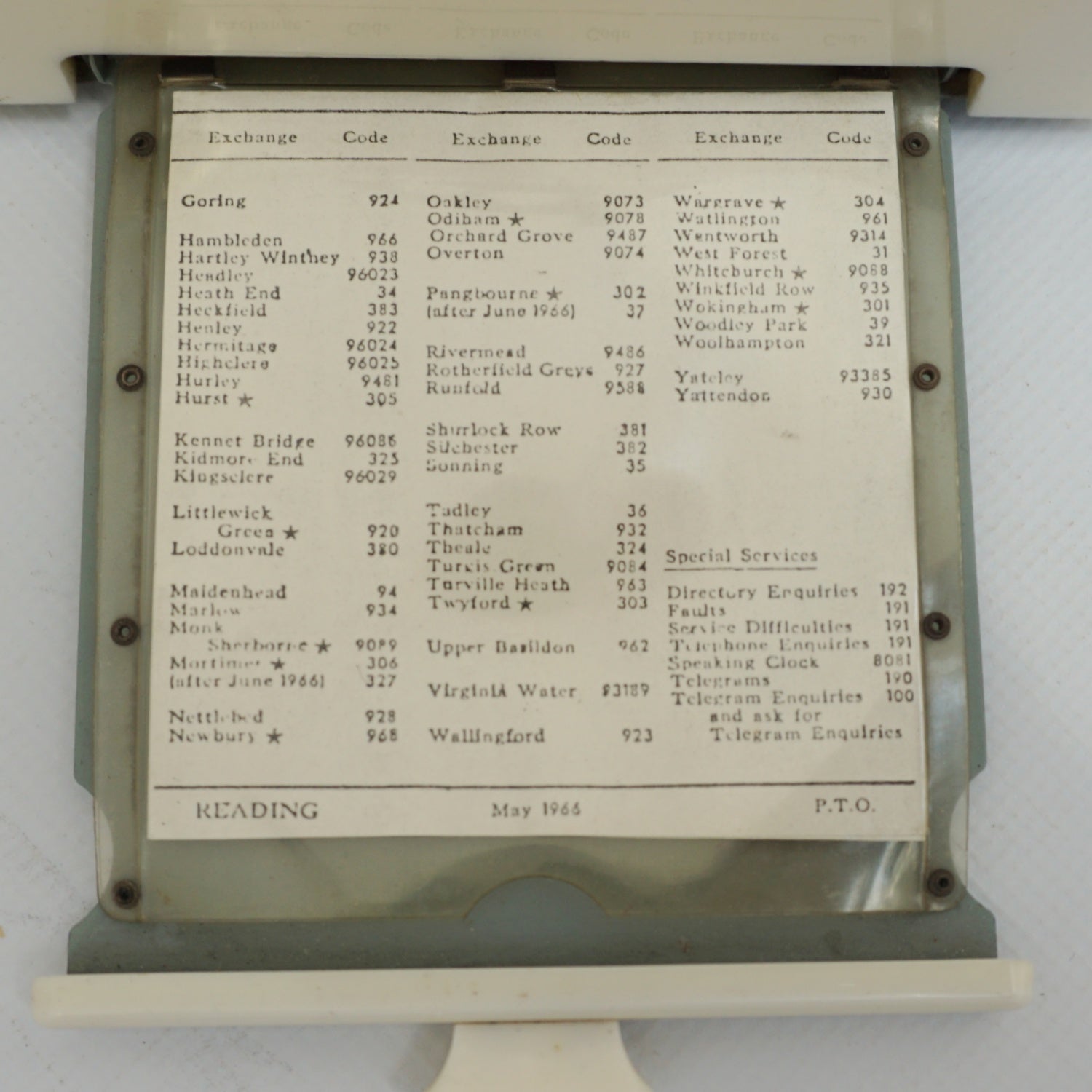 Original GPO Model 332L Ivory Bakelite Telephone - Jeroen Markies Art Deco