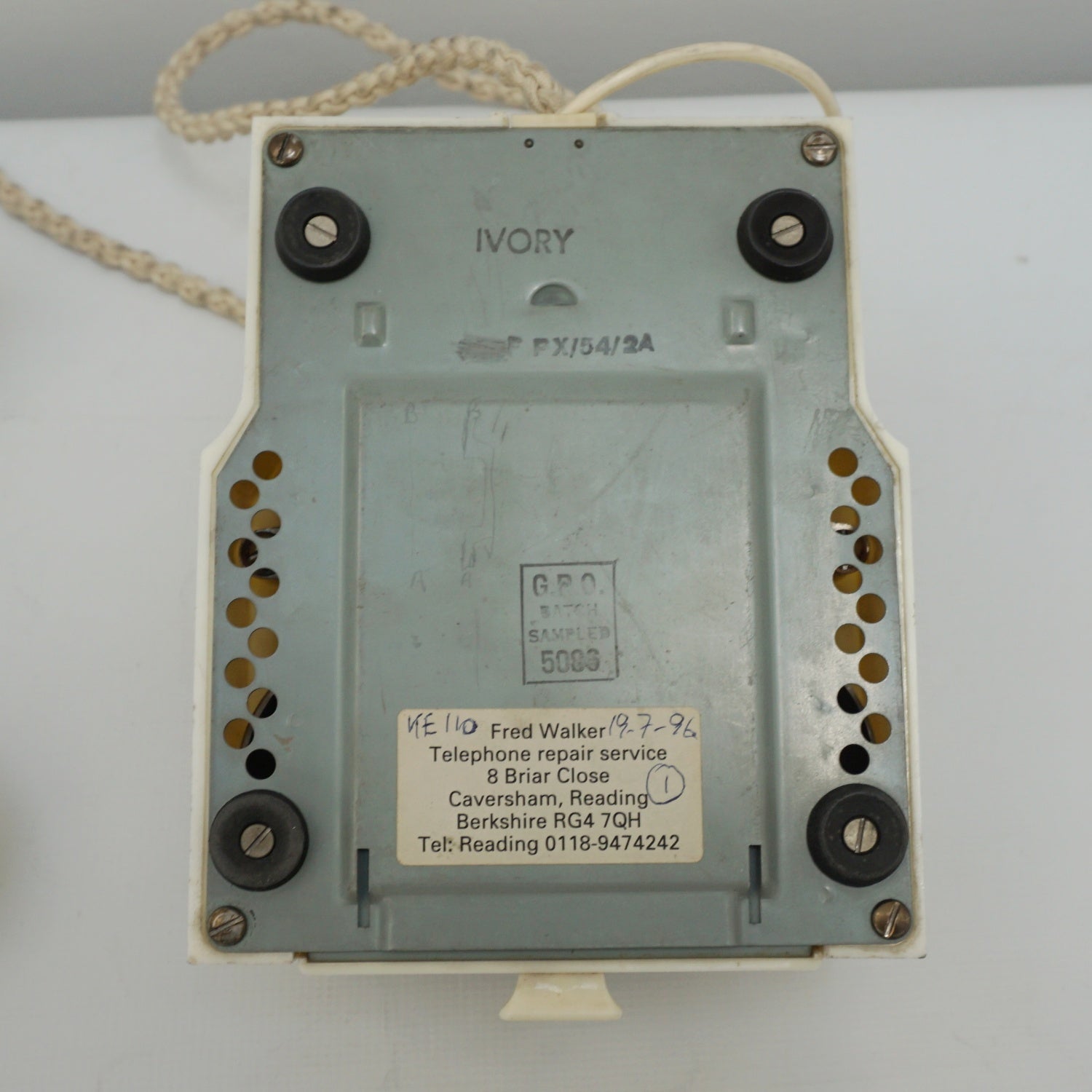 Original GPO Model 332L Ivory Bakelite Telephone - Jeroen Markies Art Deco