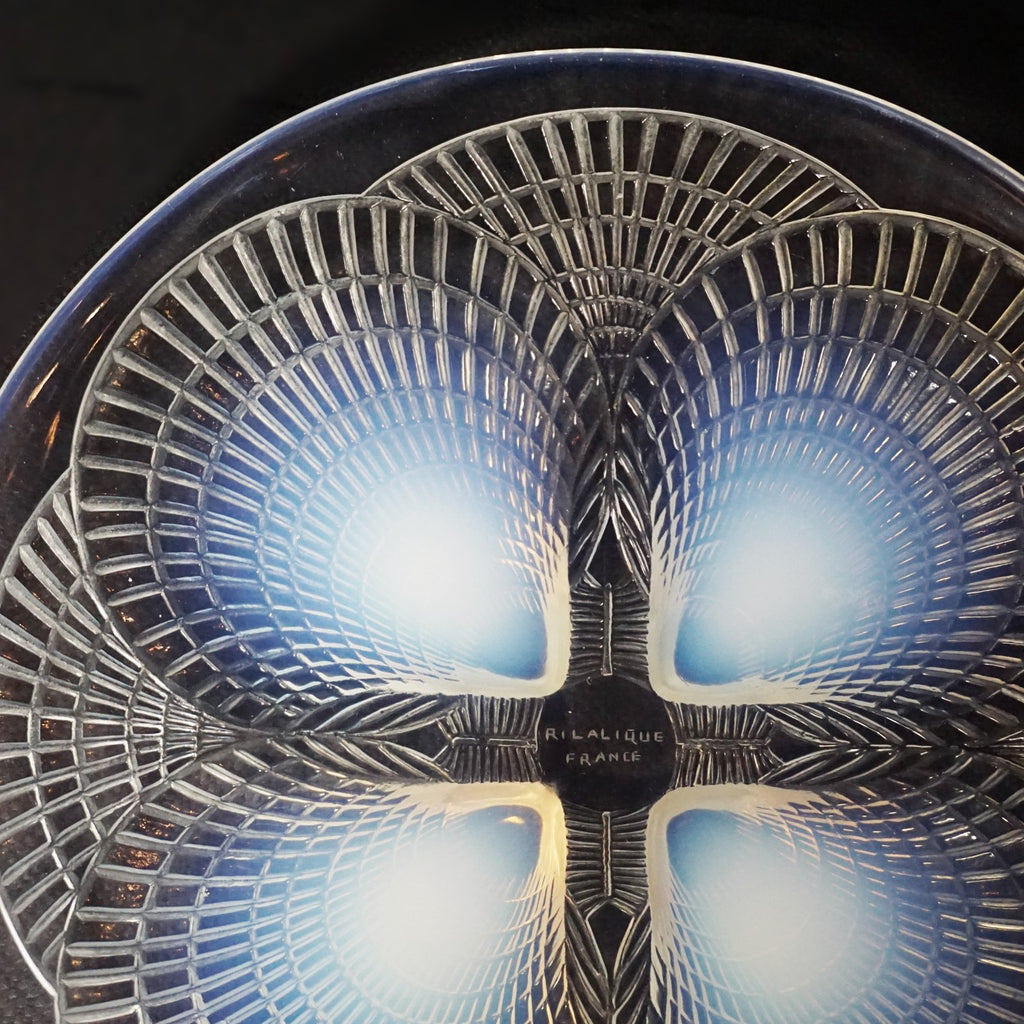 René Lalique Coquilles No.3 Art Deco Opalescent Glass Plate - René Lalique Glass -  Jeroen Markies Art Deco 