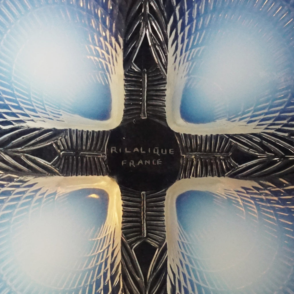 René Lalique Coquilles No.3 Art Deco Opalescent Glass Plate - René Lalique Glass -  Jeroen Markies Art Deco 
