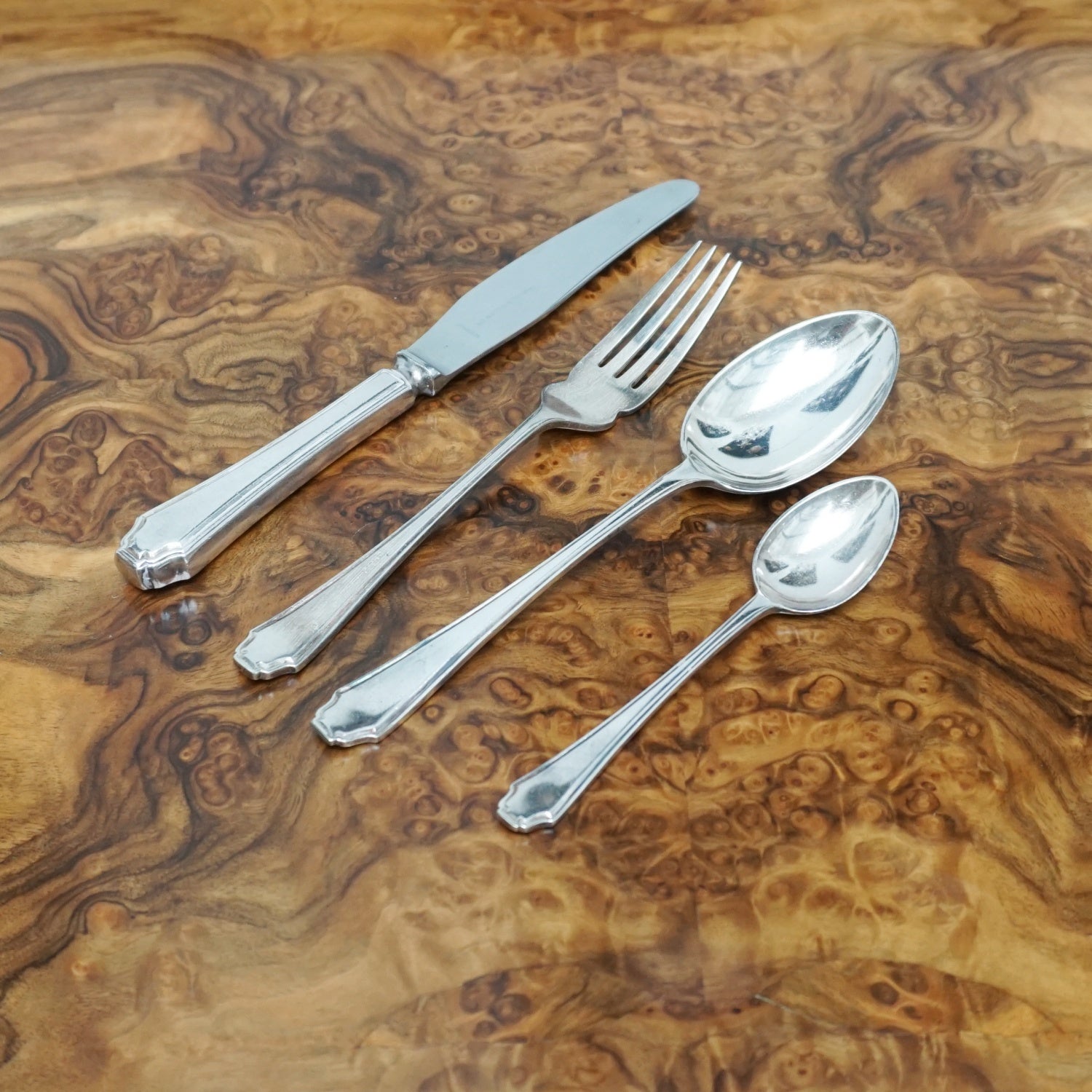 Vintage Art Deco Cutlery Chest by Waring & Gillow of London - Jeroen Markies Art Deco