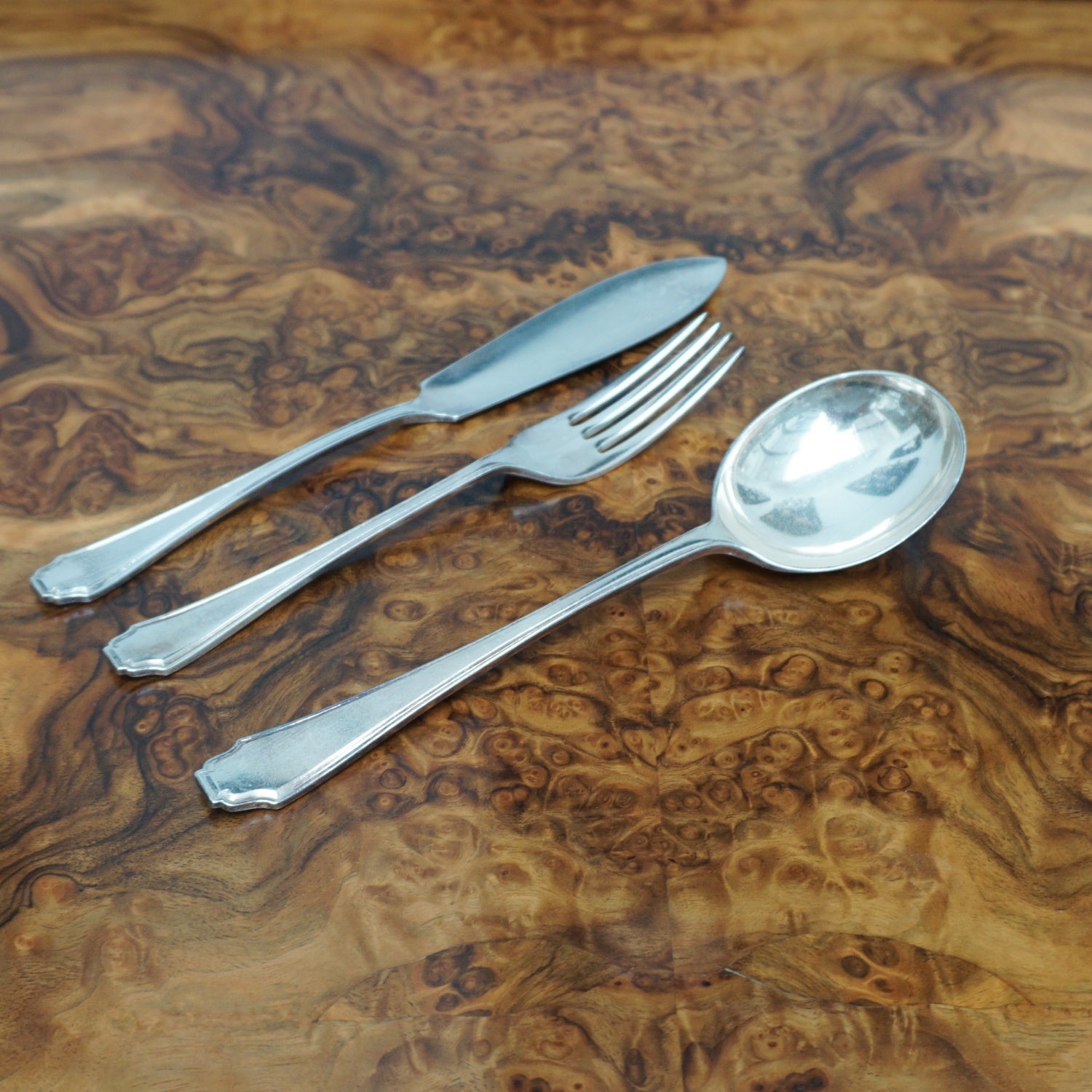 Vintage Art Deco Cutlery Chest by Waring & Gillow of London - Jeroen Markies Art Deco