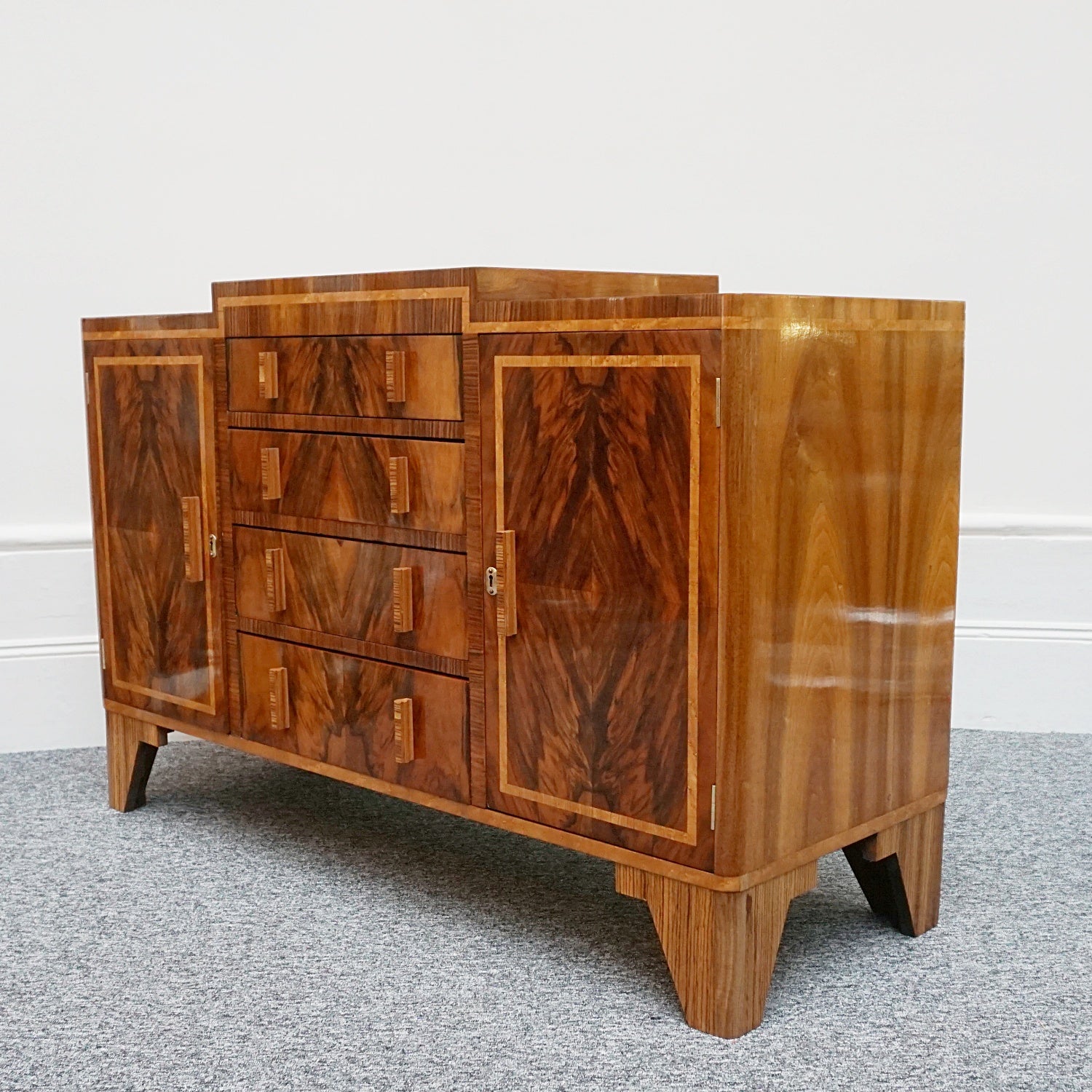 An Art Deco Petite Sideboard - Jeroen Markies Art Deco