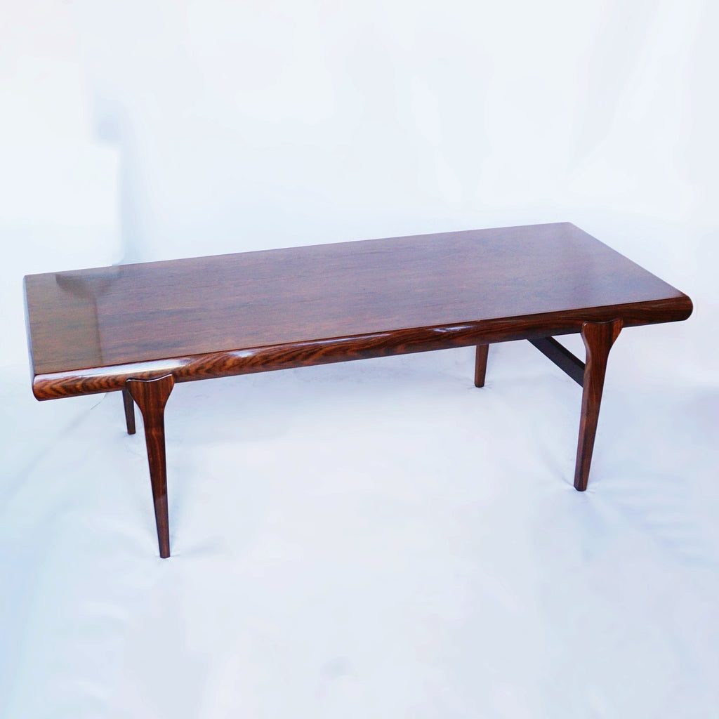 Johannes Andersen for CFC Møbler Danish Rosewood Coffee Table Circa 1960 - Jeroen Markies Art Deco