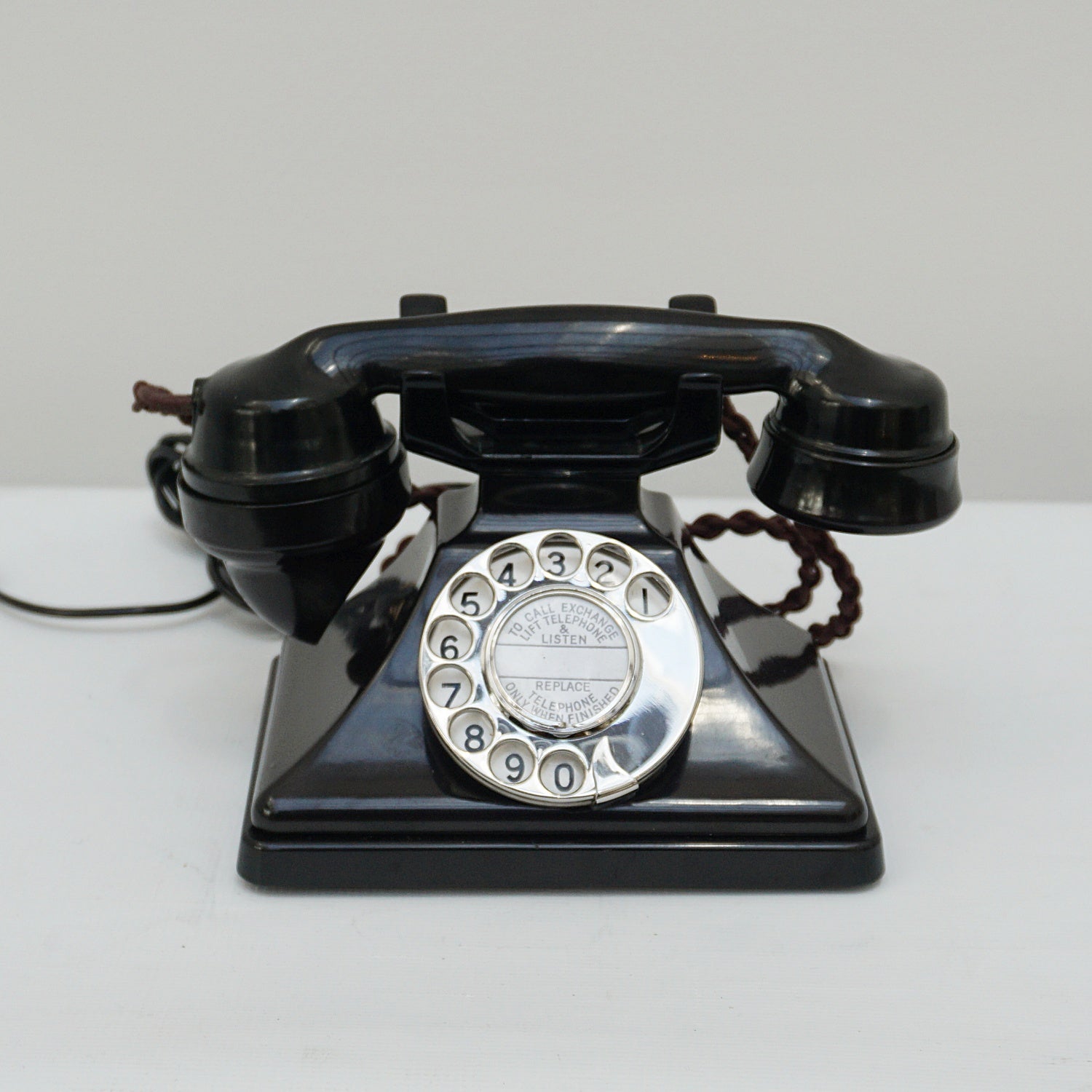 Original GPO Model 162F Black Bakelite Art Deco Telephone 1934 - Jeroen Markies Art Deco