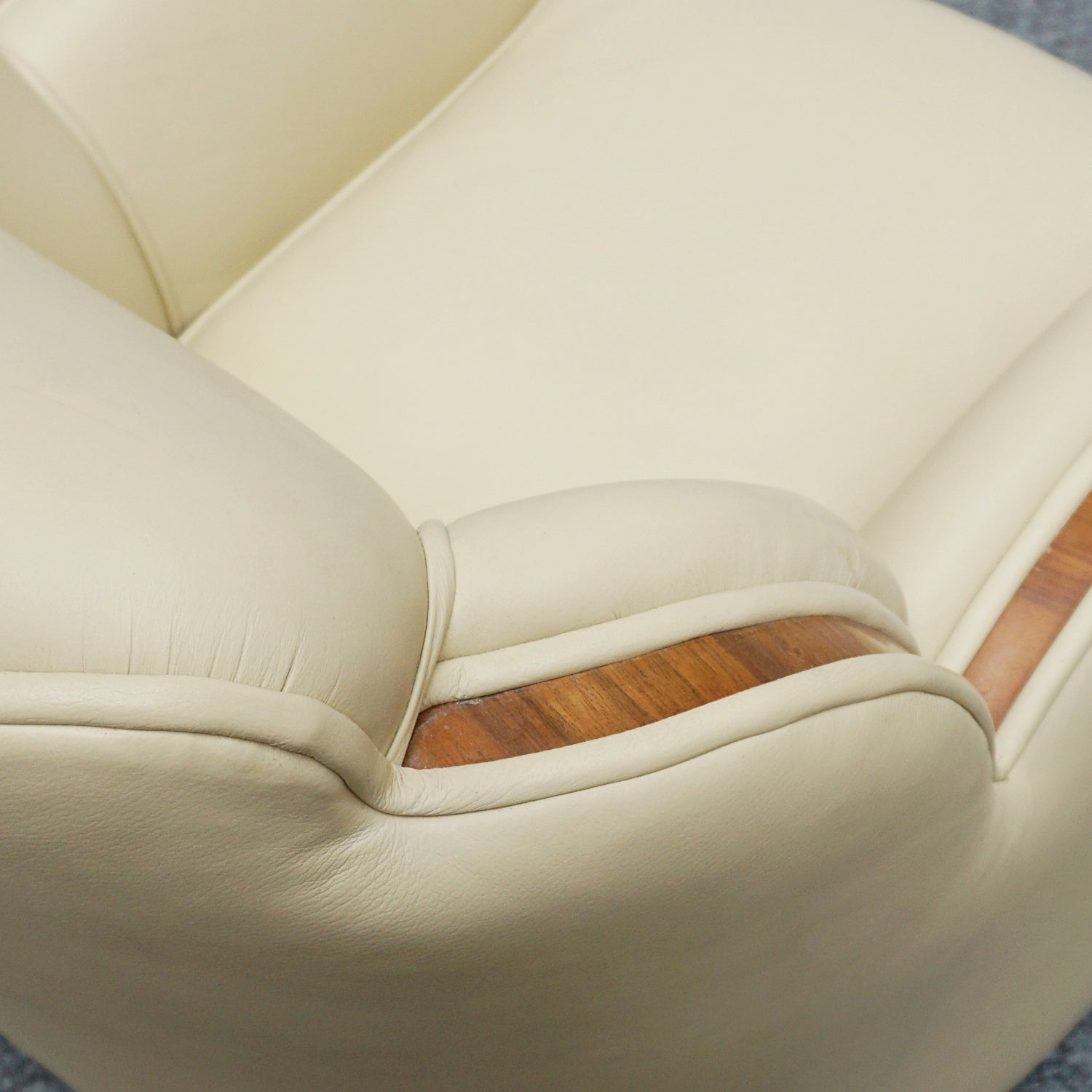Art Deco Three Piece Cloud Suite by Harry & Lou Epstein Circa 1930 - Jeroen Markies Art Deco