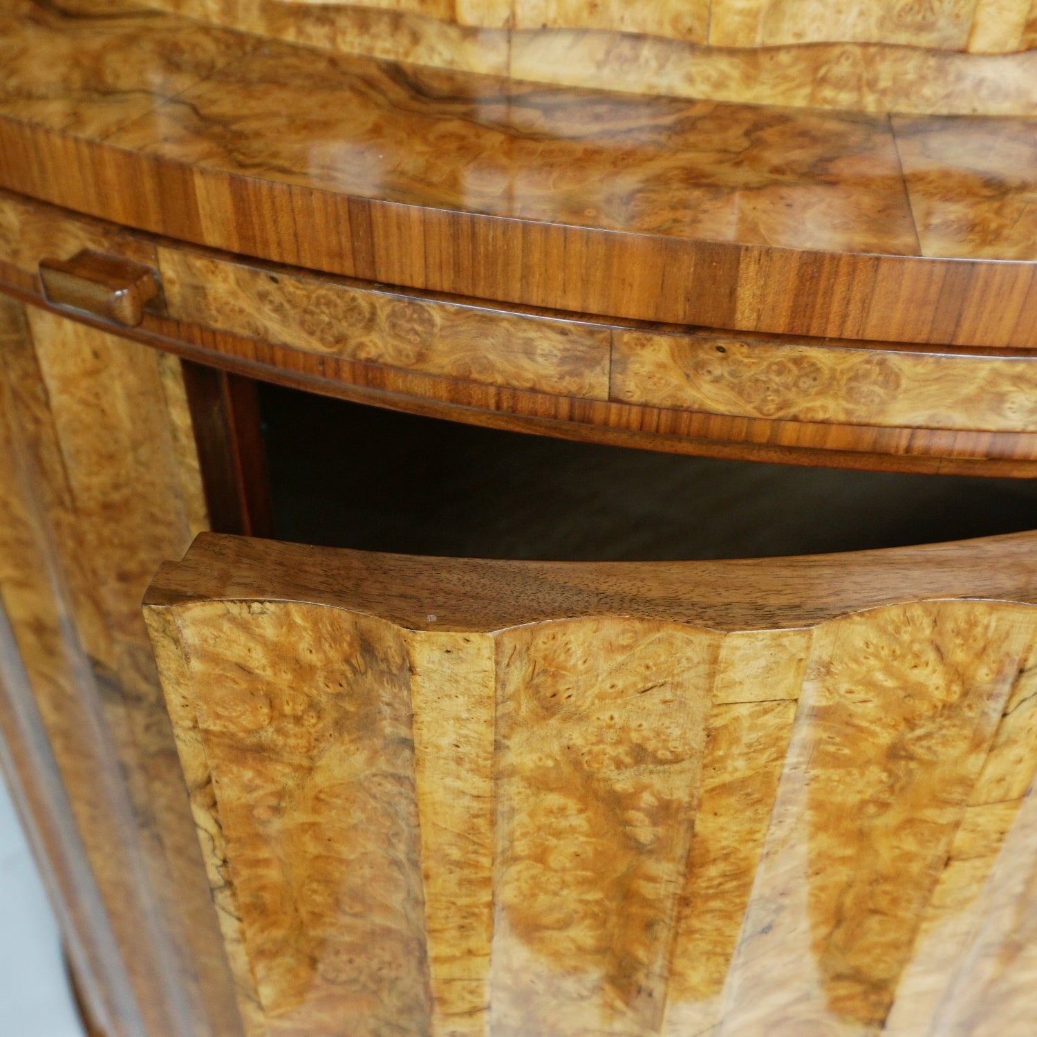 Art Deco Cocktail Cabinet by Harry & Lou Epstein English Circa 1930 Drinks Cabinet Jeroen Markies Art Deco