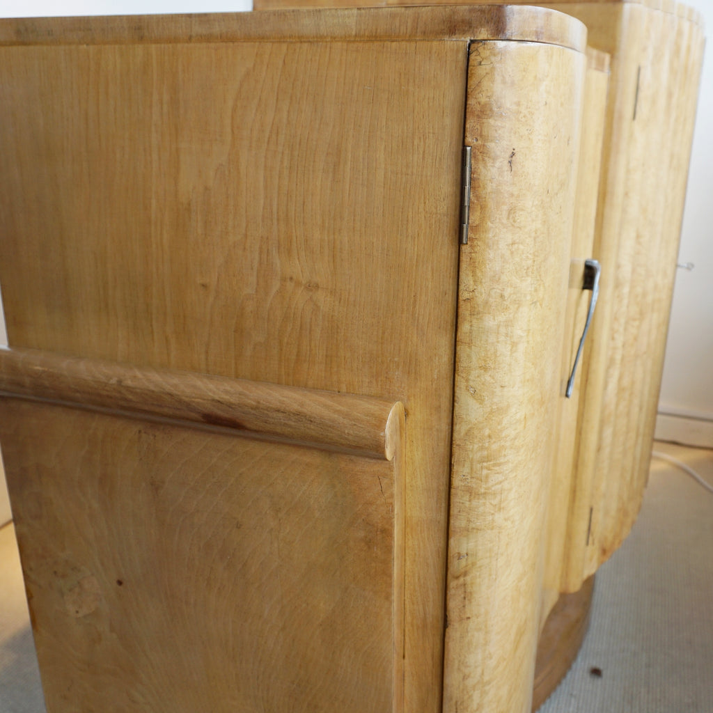 An Art Deco Cocktail Sideboard by Harry & Lou Epstein English, Circa 1935 Jeroen Markies Art Deco