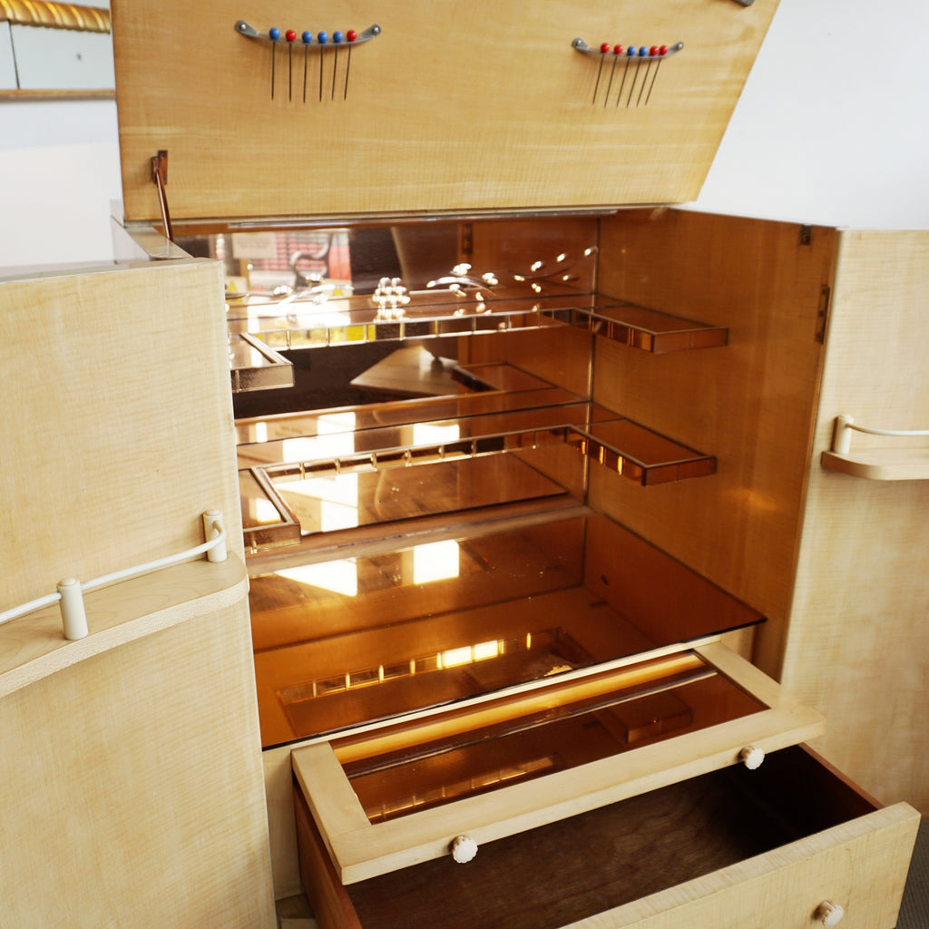 An Art Deco Cocktail Sideboard by Harry & Lou Epstein English, Circa 1935 Jeroen Markies Art Deco