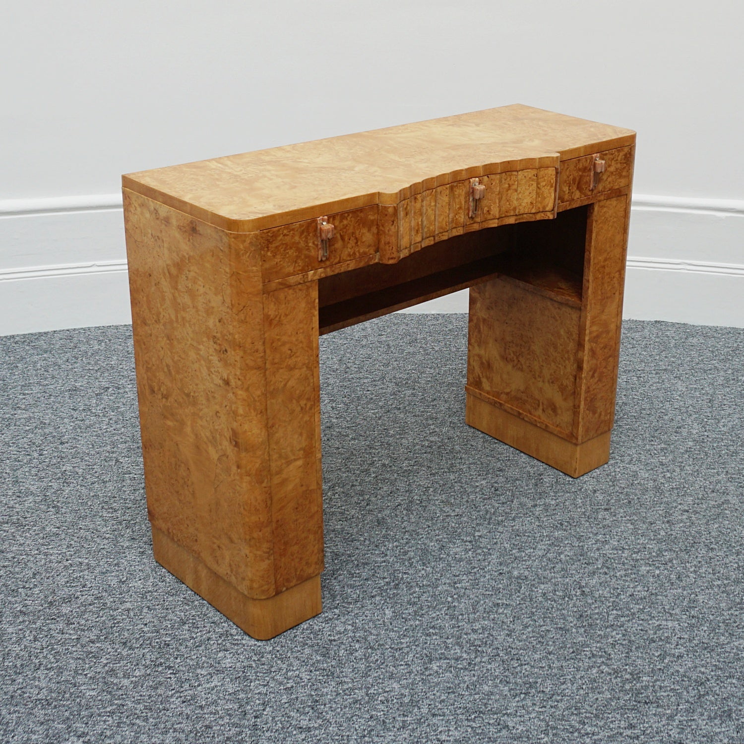 Art Deco Console Table by Harry & Lou Epstein English Circa 1935 - Jeroen Markies Art Deco