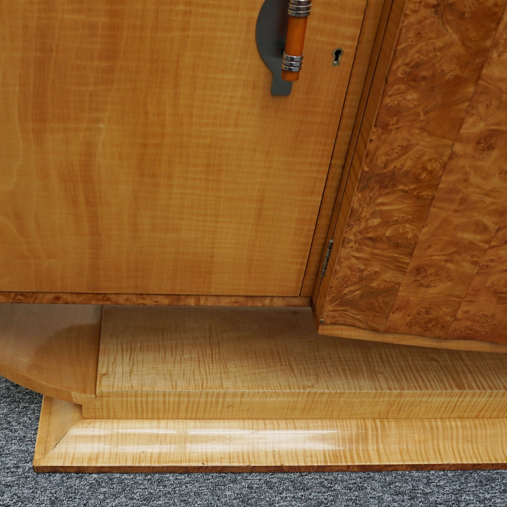 Art Deco Sideboard by Harry & Lou Epstein English, Circa 1935 - Jeroen Markies Art Deco