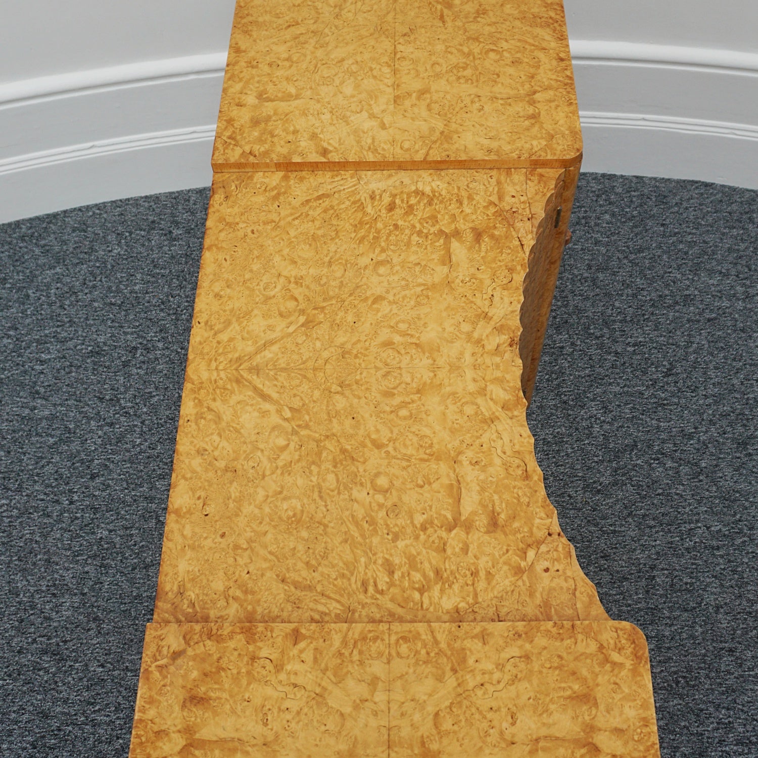 Art Deco Sideboard by Harry & Lou Epstein English Circa 1930 veneered in burr walnut with original bakelite handles. Vintage Art Deco - Jeroen Markies Art Deco