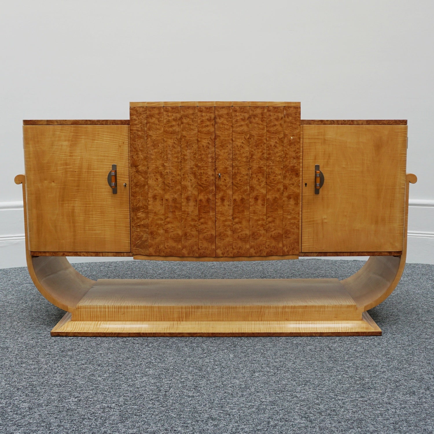 Art Deco Sideboard by Harry & Lou Epstein English, Circa 1935 - Jeroen Markies Art Deco