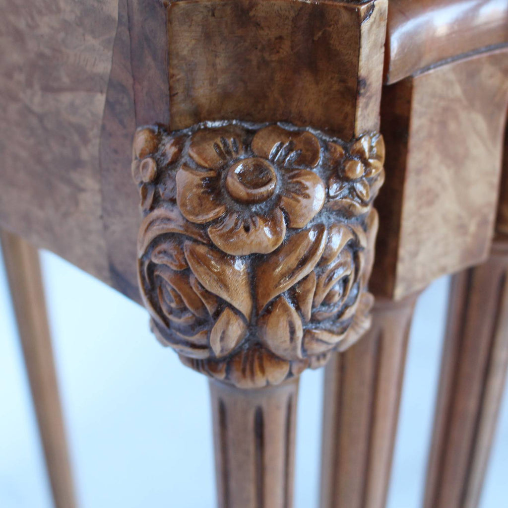 Epstein Art Deco nest of tables in burr walnut circa 1930 at Jeroen Markies