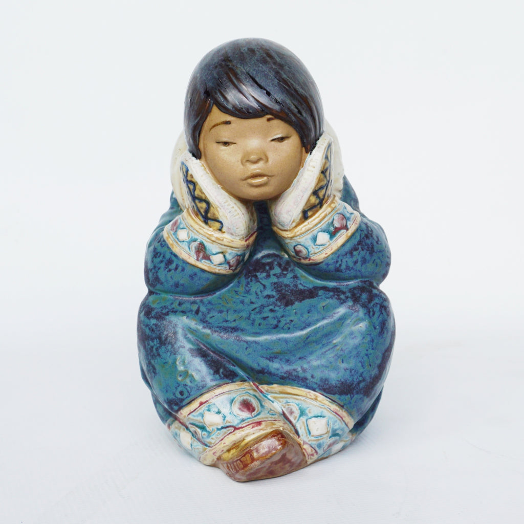 Pensive Eskimo Girl by Francisco Catalá for Lladró Pottery Figurine - Jeroen Markies Art Deco