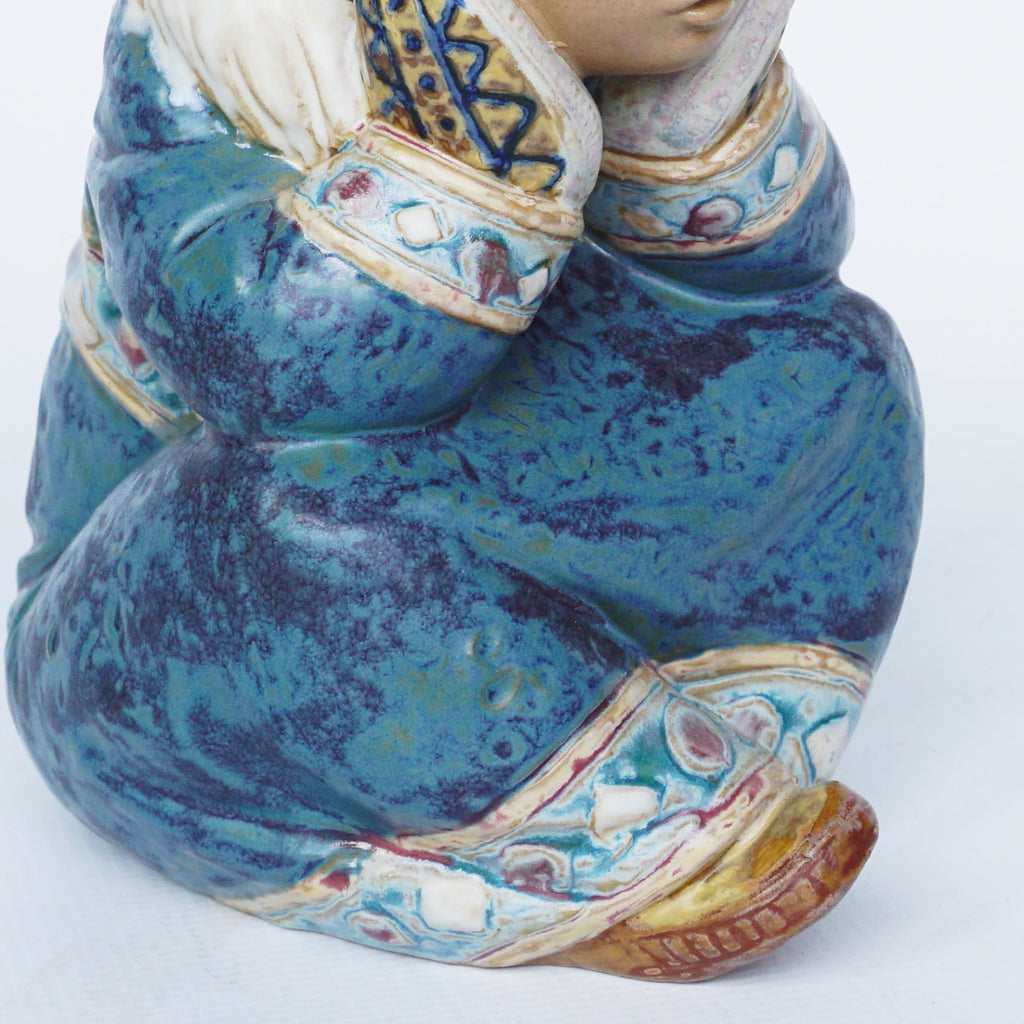 Pensive Eskimo Girl by Francisco Catalá for Lladró Pottery Figurine - Jeroen Markies Art Deco