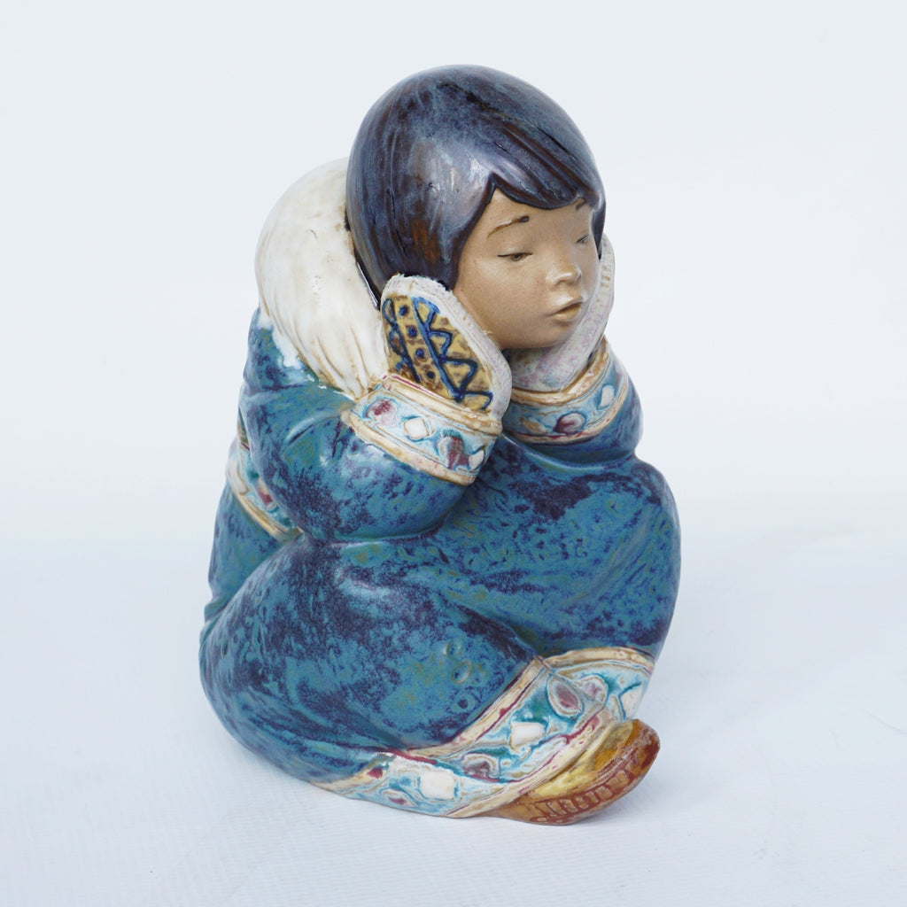 Pensive Eskimo Girl by Francisco Catalá for Lladró Pottery Figurine - Jeroen Markies Art Deco