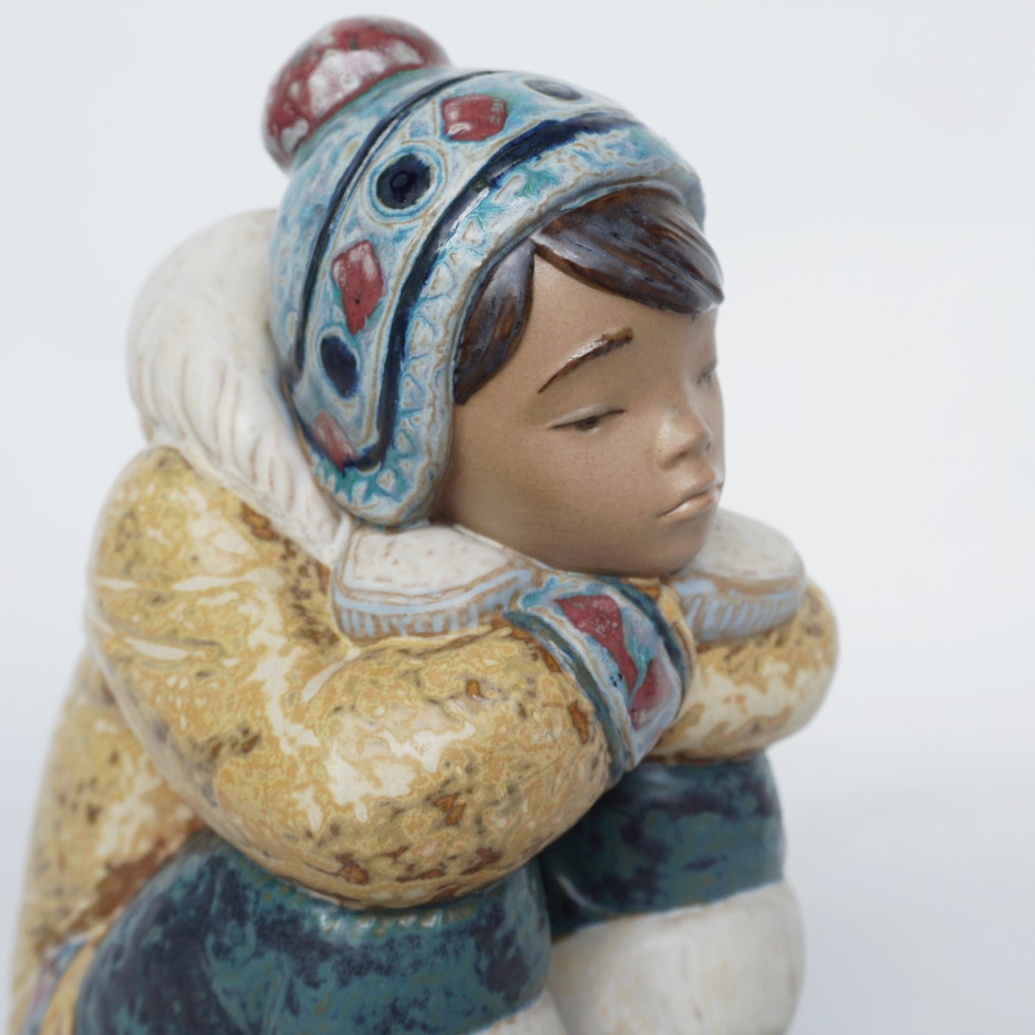 Pensive Eskimo Boy Pottery Figurine by Francisco Catalá for Lladró - Jeroen Markies Art Deco