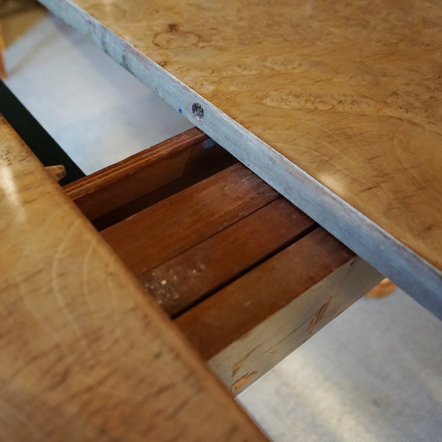 Art Deco Dining Suite by Maple & Co Vintage 6 Seat Dining Suite - Jeroen Markies Art Deco