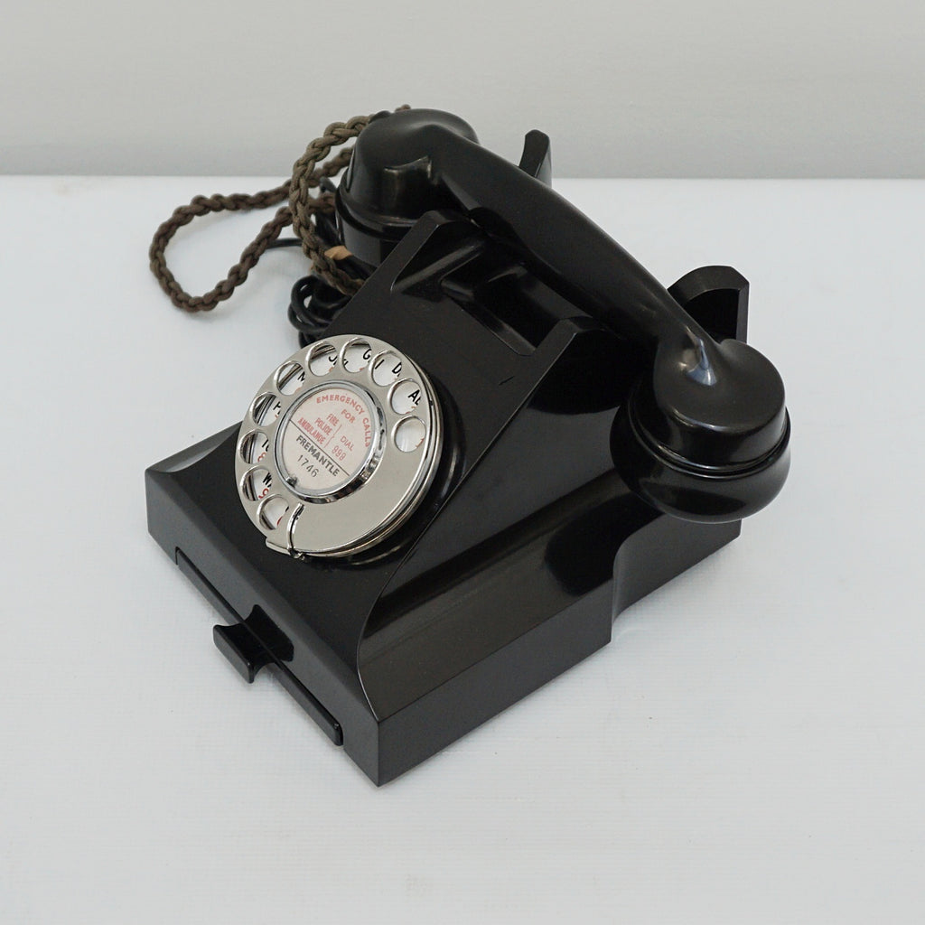 Original Model 332L GPO Black Bakelite Telephone - Jeroen Markies Art Deco