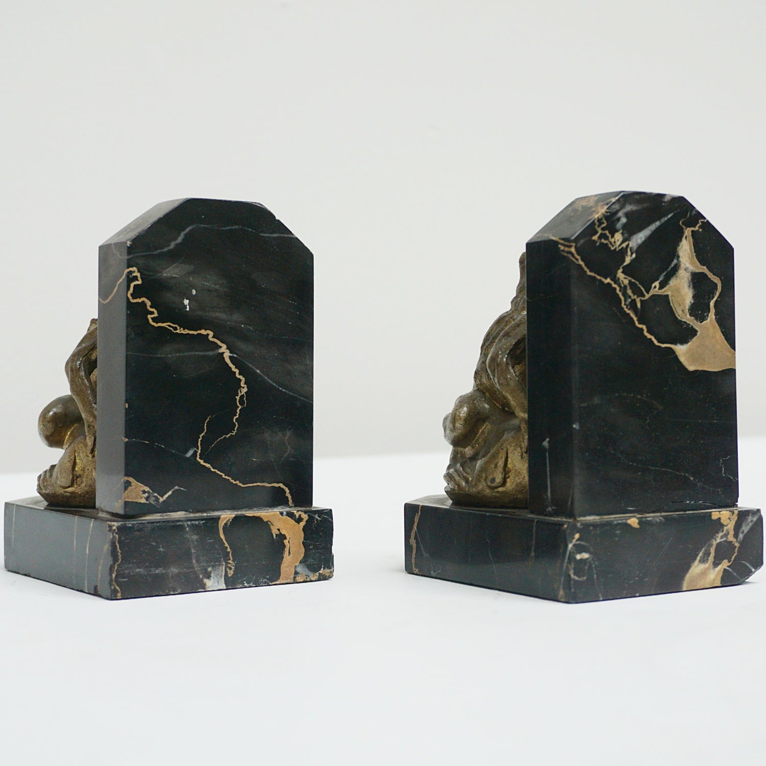 A pair of French Art Deco frogs solid bronze bookends by Antoine Bofill - Jeroen Markies Art Deco  