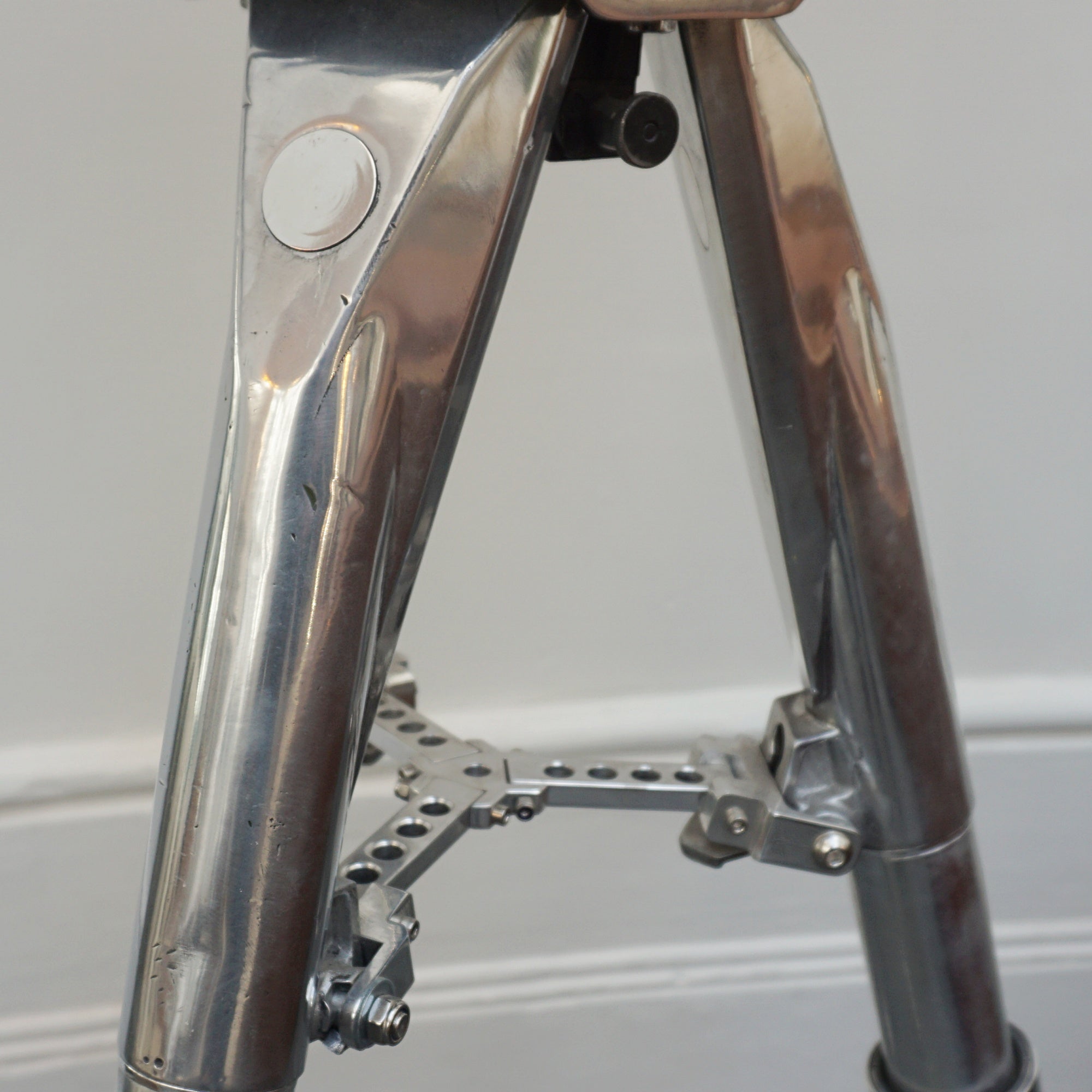 25x150 Fuji Meibo Naval/Marine Binoculars on Tripod Chromed Metal and Brass Full Working Order - Jeroen Markies Art Deco