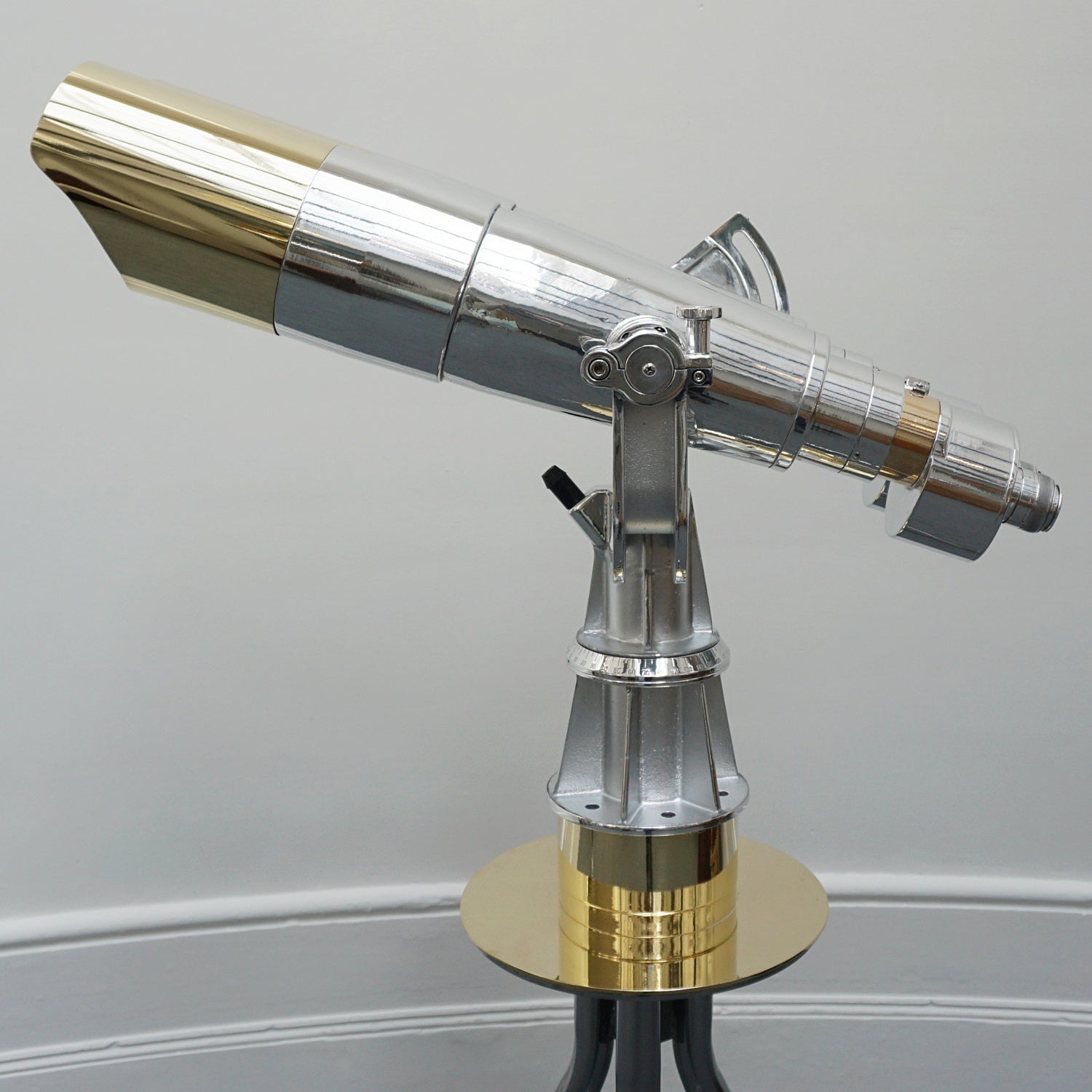 Fuji Meibo WW11 25x150 Naval/Marine Binoculars - Jeroen Markies Art Deco