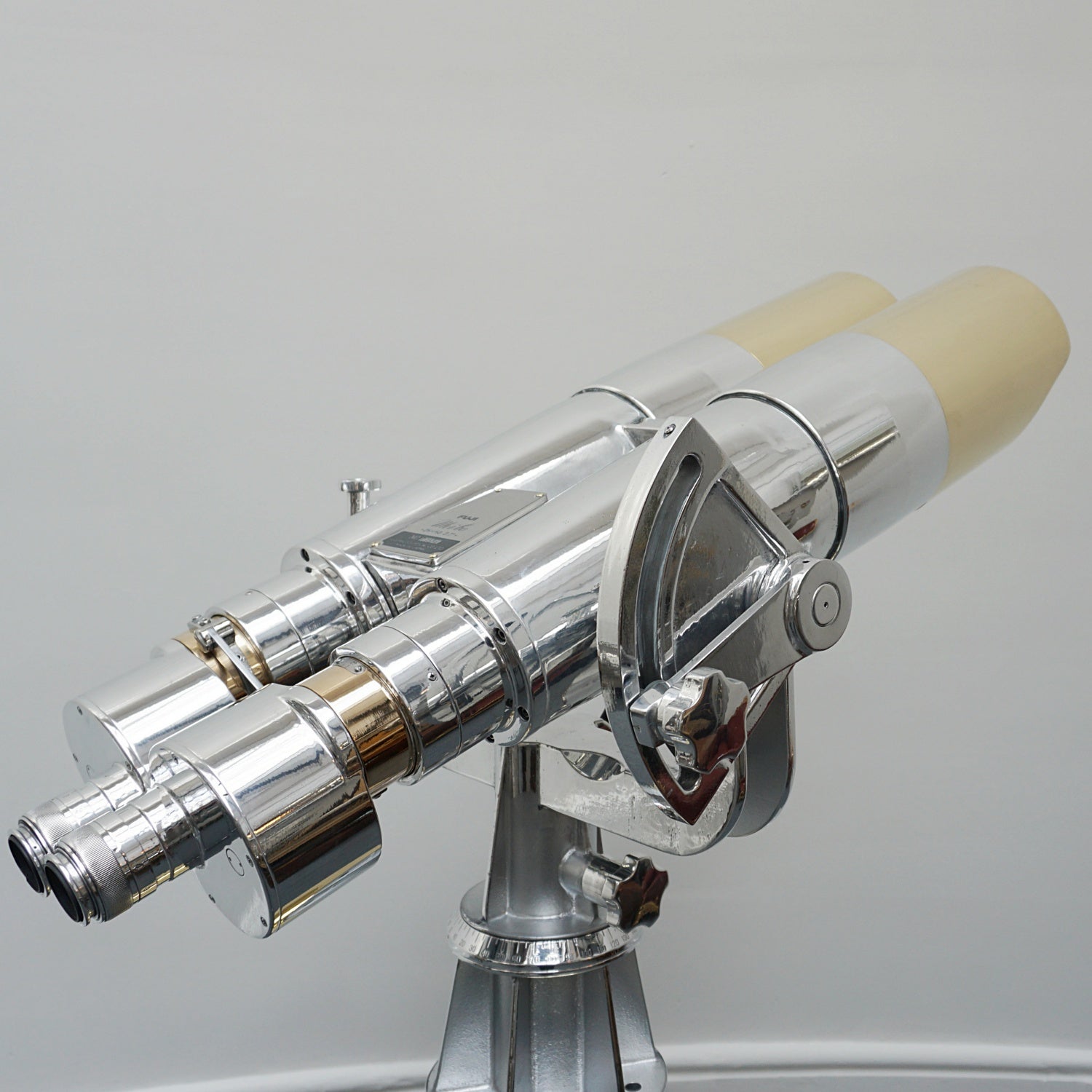 Fuji Meibo WW11 25x150 Naval/Marine Binoculars - Jeroen Markies Art Deco