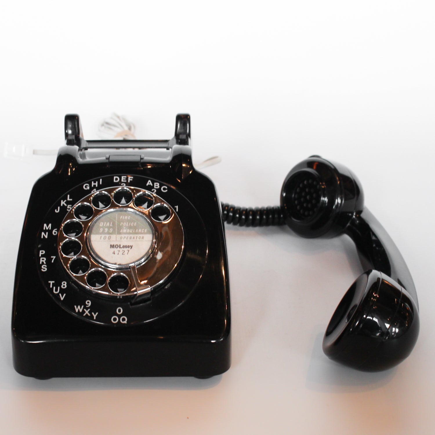 An original GPO model 706 telephone in black at Jeroen Markies