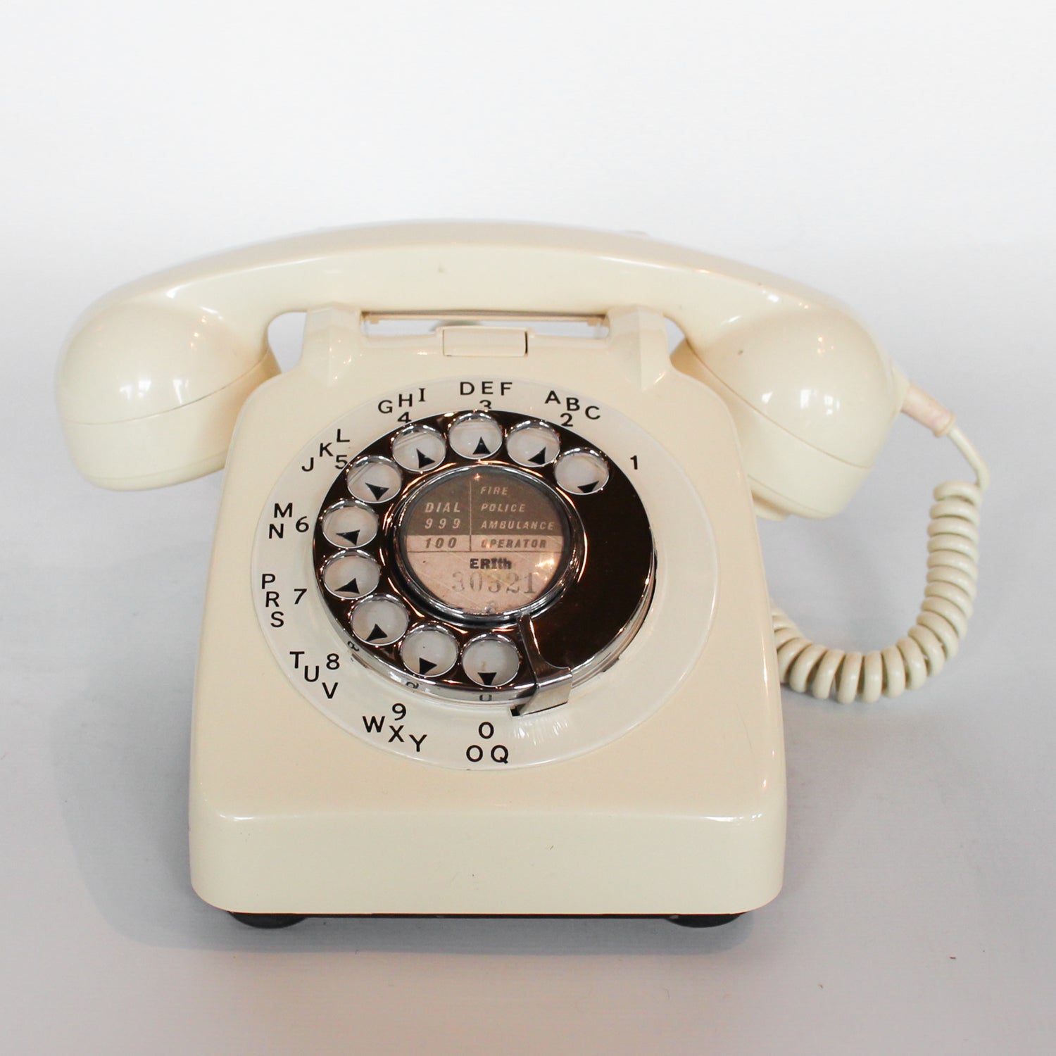 An original GPO model 706 telephone in cream at Jeroen Markies