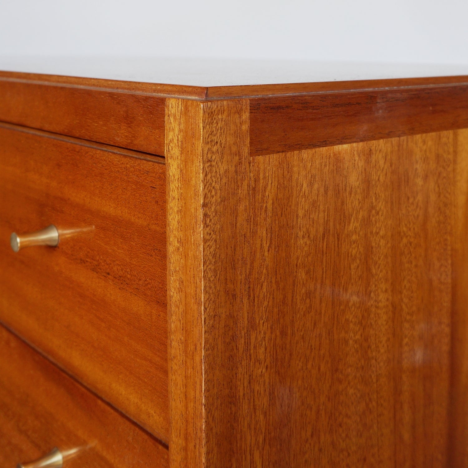 Loughborough Furniture for Heal's of London Mid-Century Best of Drawers Jeroen Markies Art Deco
