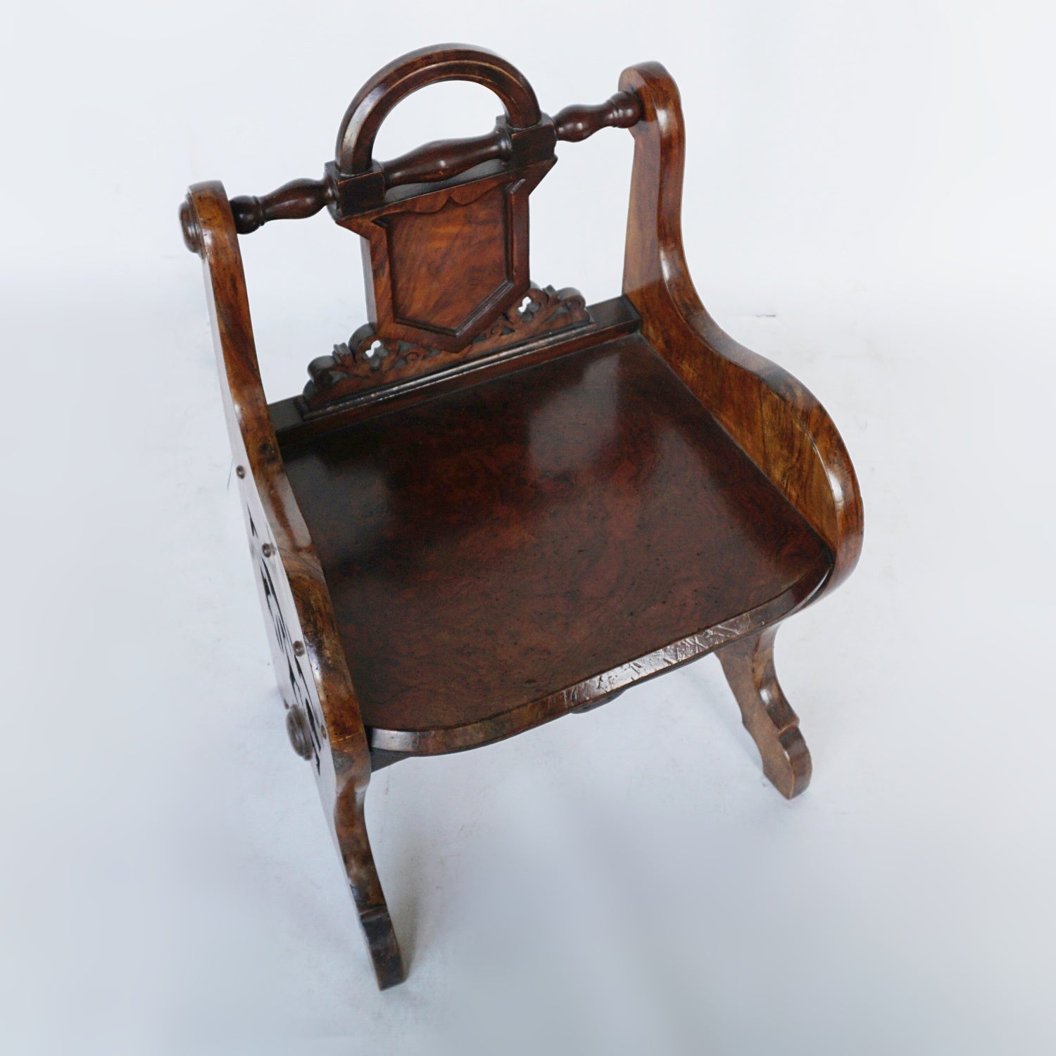 Late 19th Century Victorian Hall Chair Walnut Circa 1890 - Jeroen Markies Art Deco