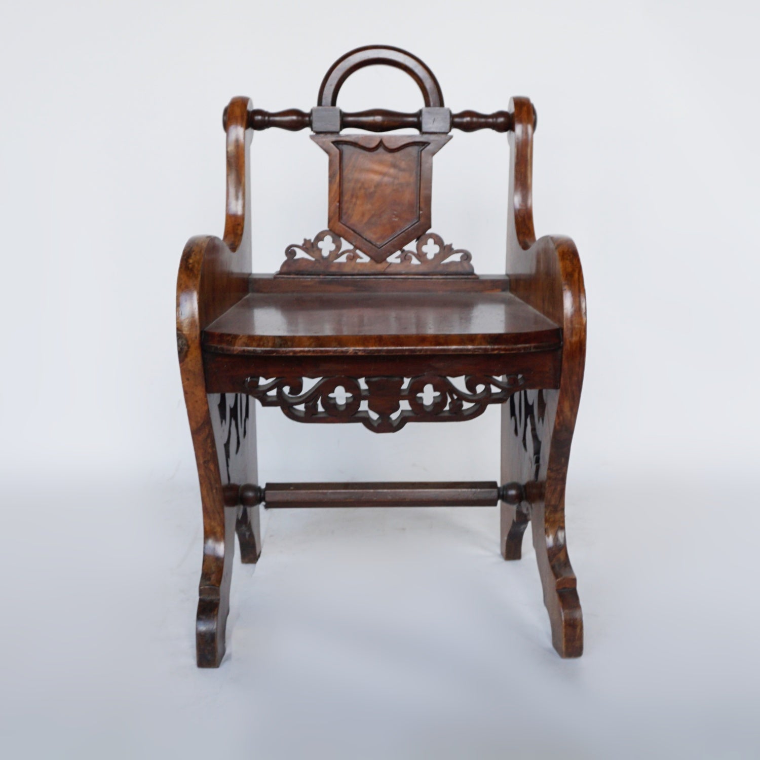 Late 19th Century Victorian Hall Chair Walnut Circa 1890 - Jeroen Markies Art Deco