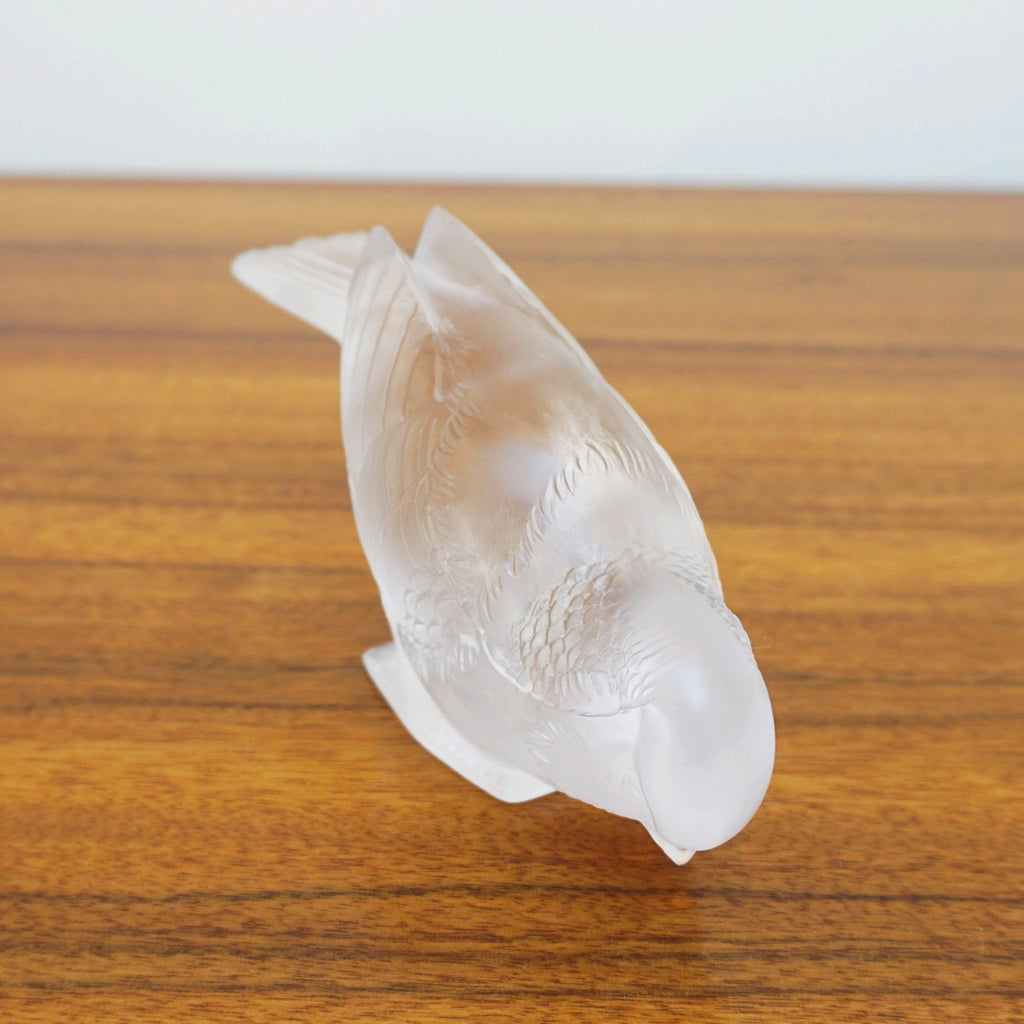 Moineau Timide Glass Paperweight by Rene Lalique - Jeroen Markies Art Deco