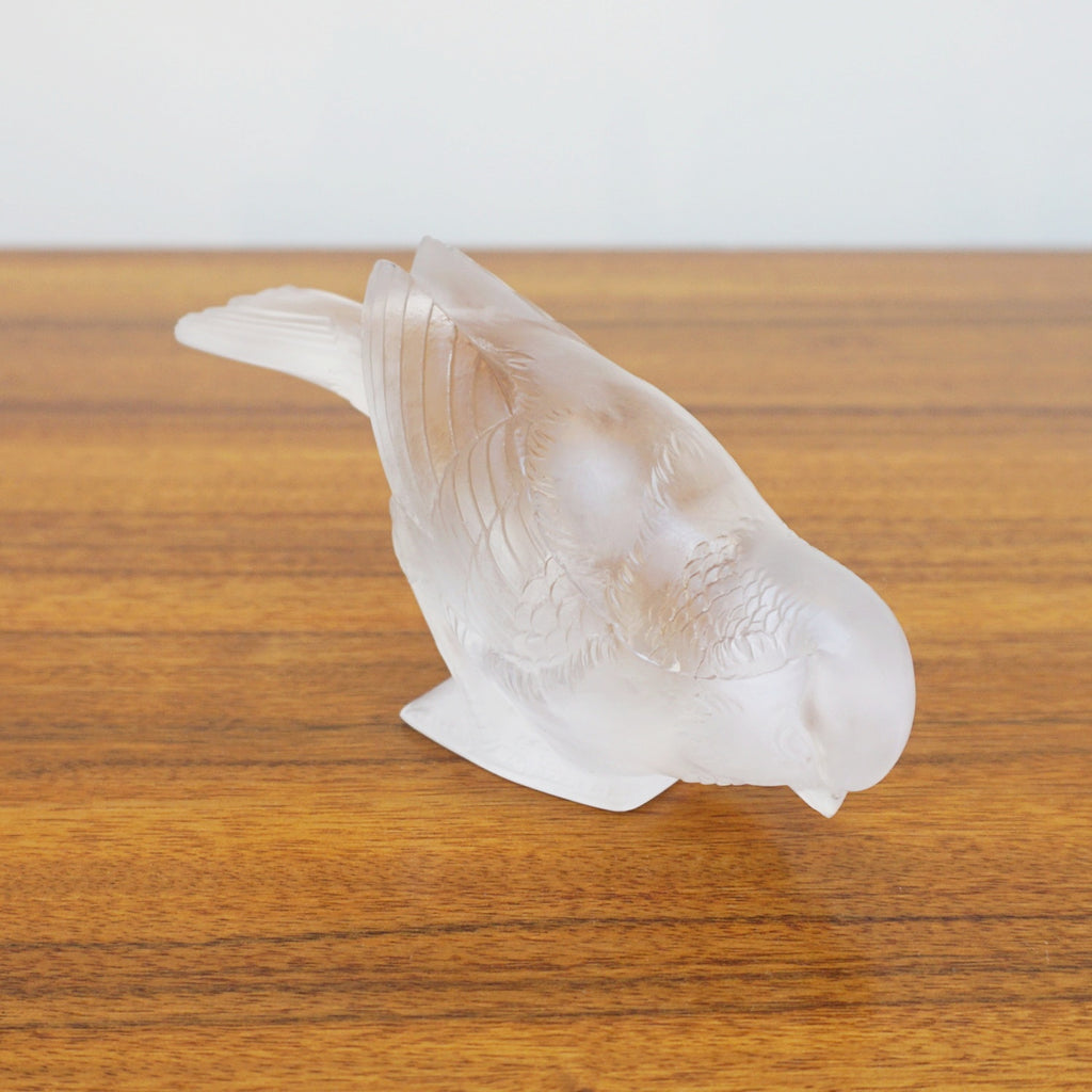 Moineau Timide Glass Paperweight by Rene Lalique - Jeroen Markies Art Deco