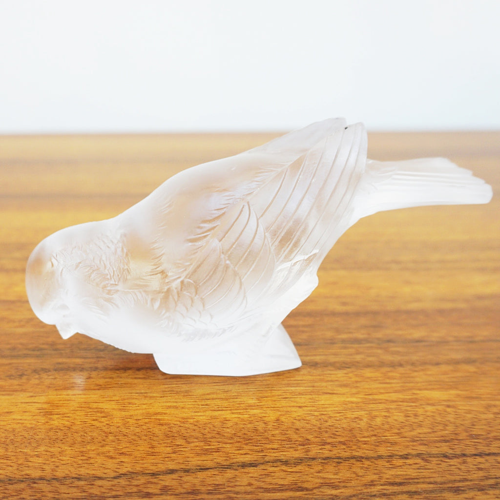Moineau Timide Glass Paperweight by Rene Lalique - Jeroen Markies Art Deco