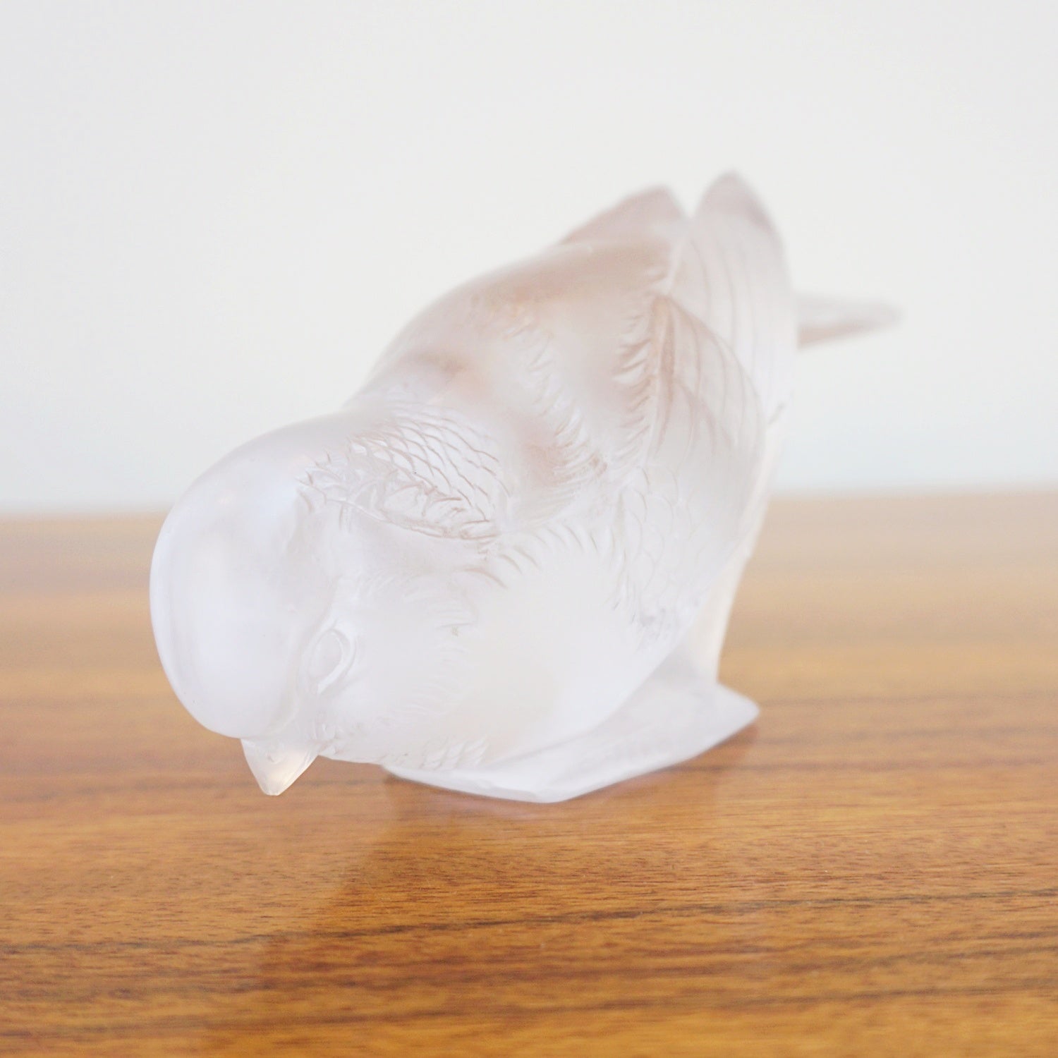 Moineau Timide Glass Paperweight by Rene Lalique - Jeroen Markies Art Deco