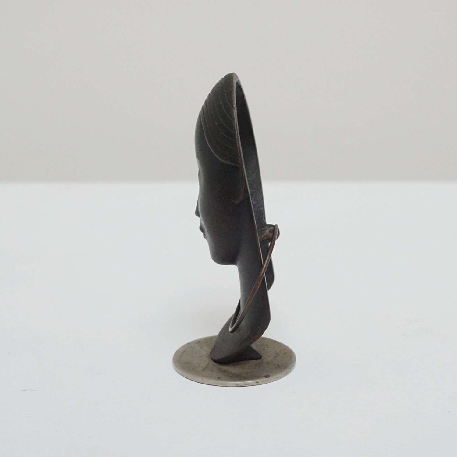 Bust of an African woman by Karl Hagenauer for Werkstatte Wien Austria Circa 1920 - Jeroen Markies Art Deco