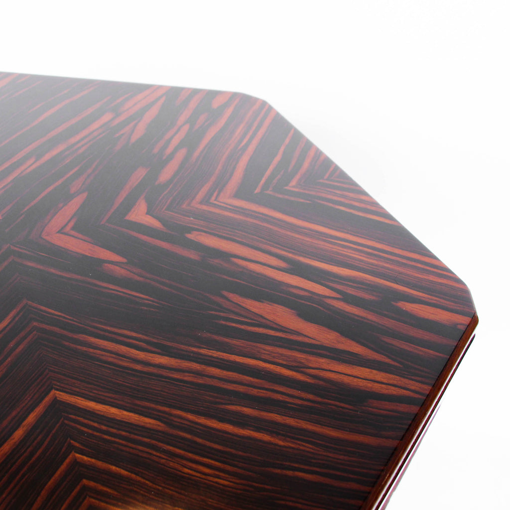 A solid, mahogany hexagonal side/centre table with macassar ebony veneer, quarter veneer to top, second tier and solid mahogany legs at Jeroen Markies