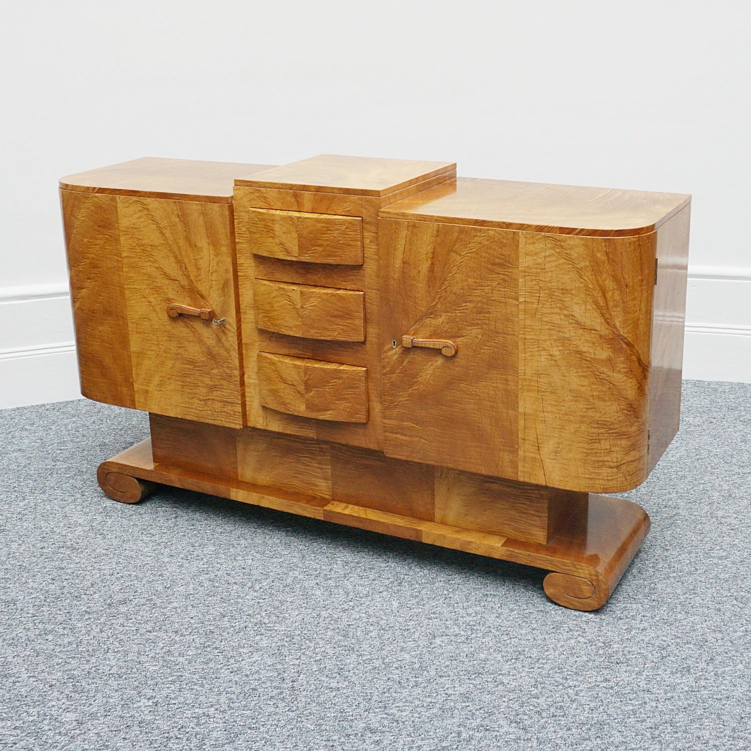 Vintage Original Art Deco Sideboard by Hille - Jeroen Markies Art Deco