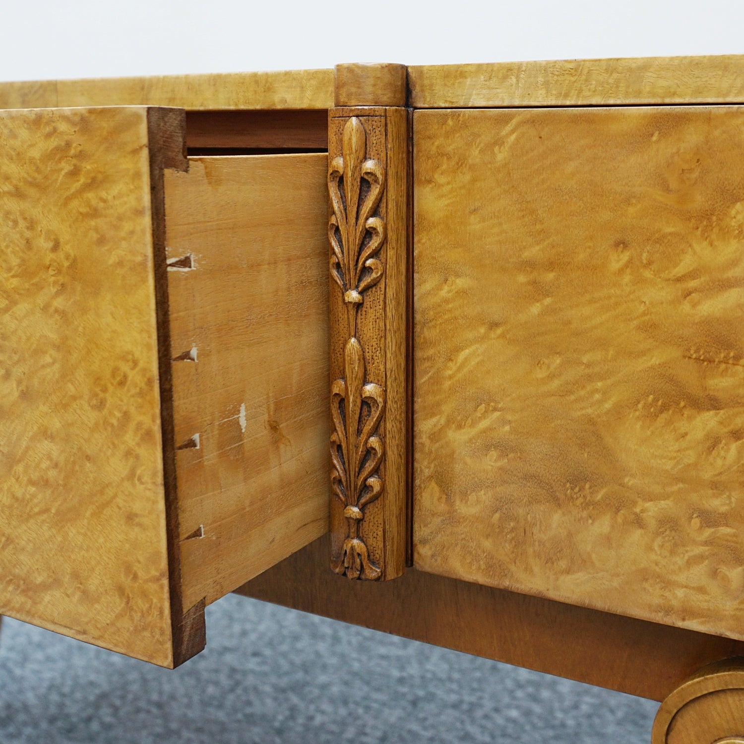 Original Art Deco Vintage Cocktail Cabinet by Salamon Hille Circa 1930 - Jeroen Markies Art Deco