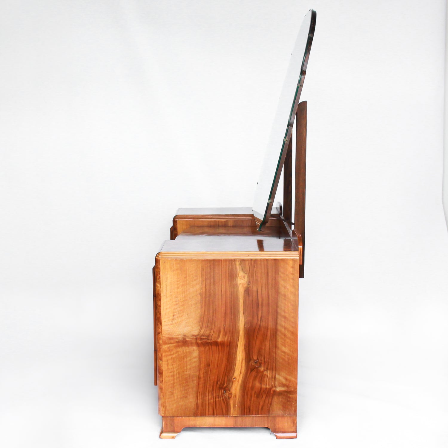 art deco dressing table