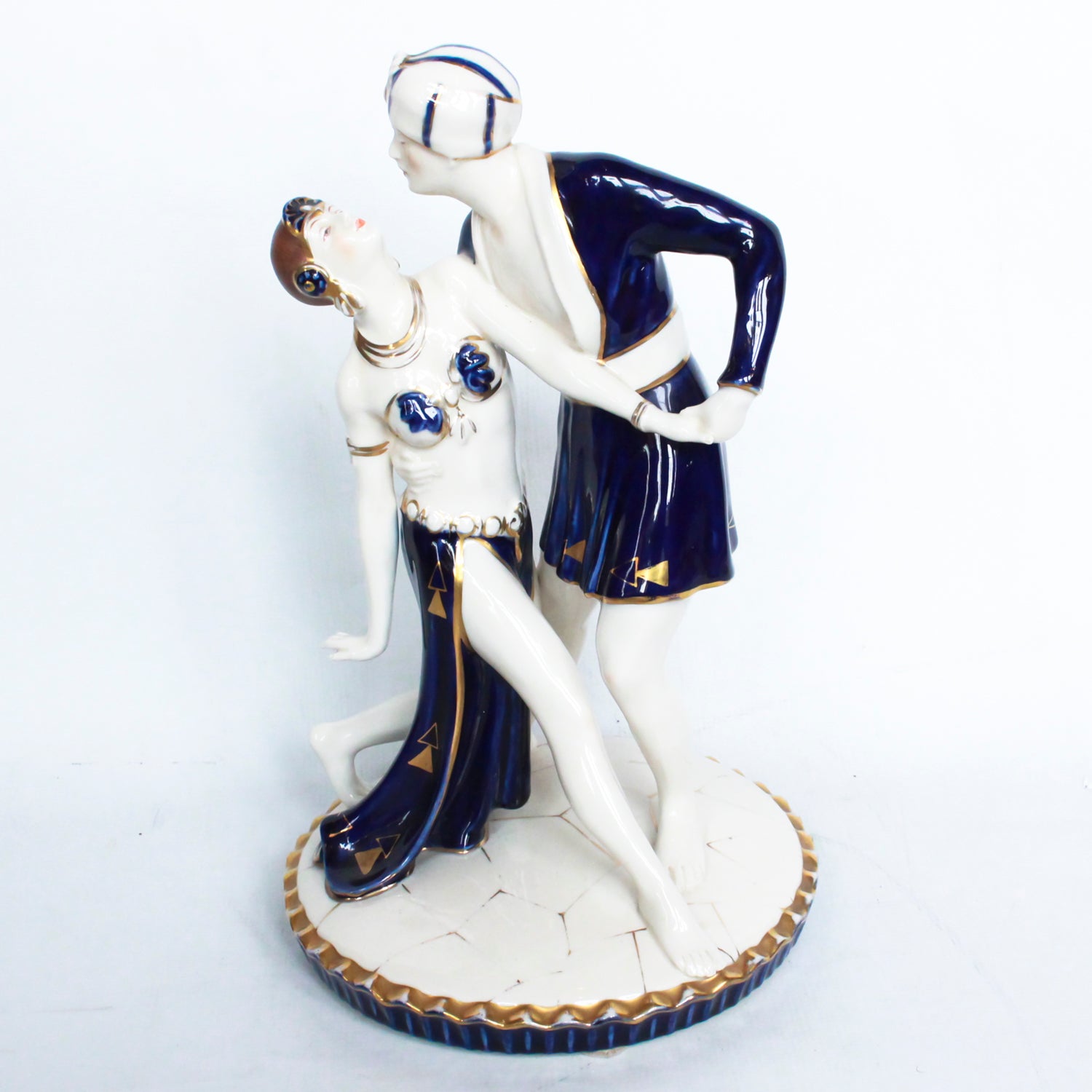 "Royal Dux"