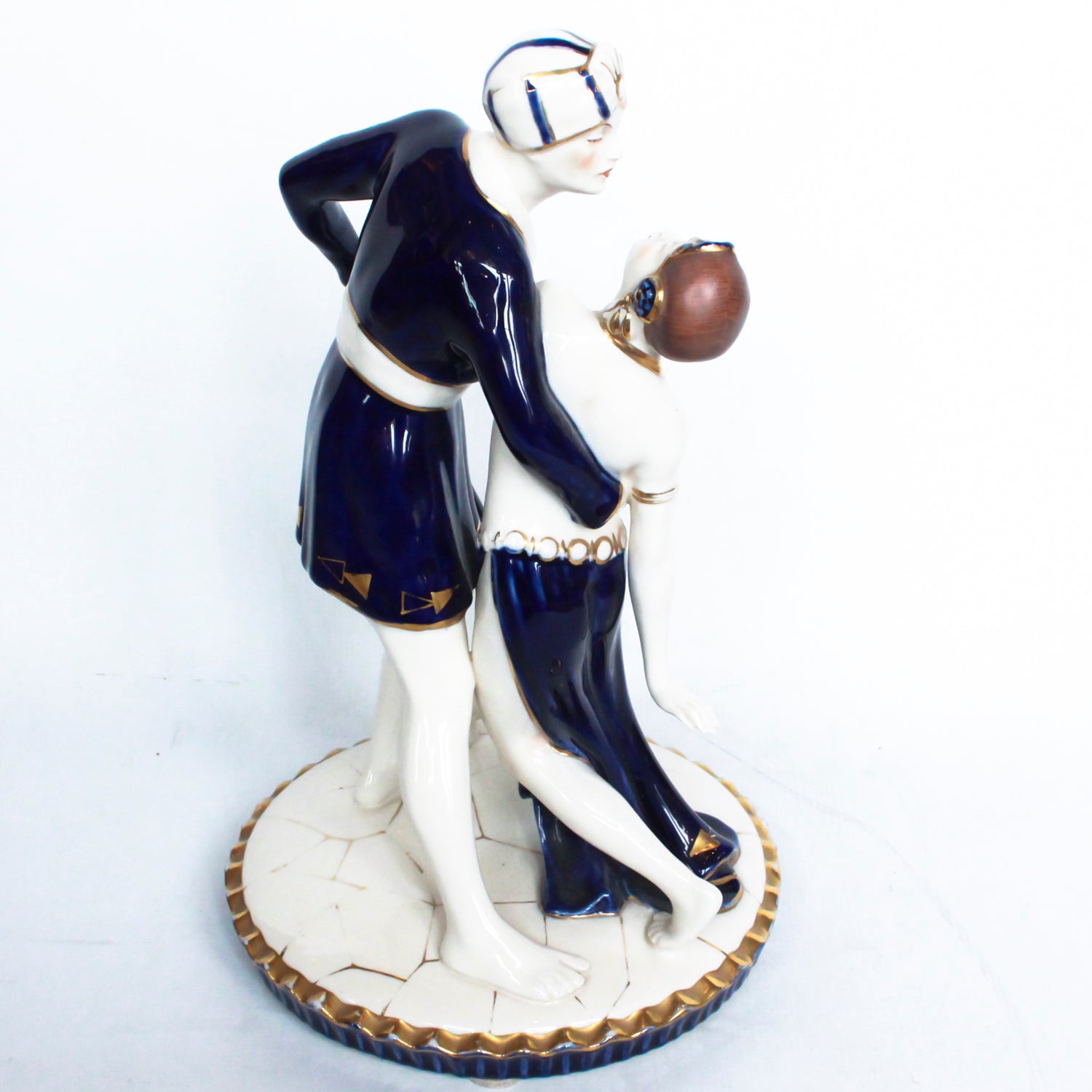 "Royal Dux"