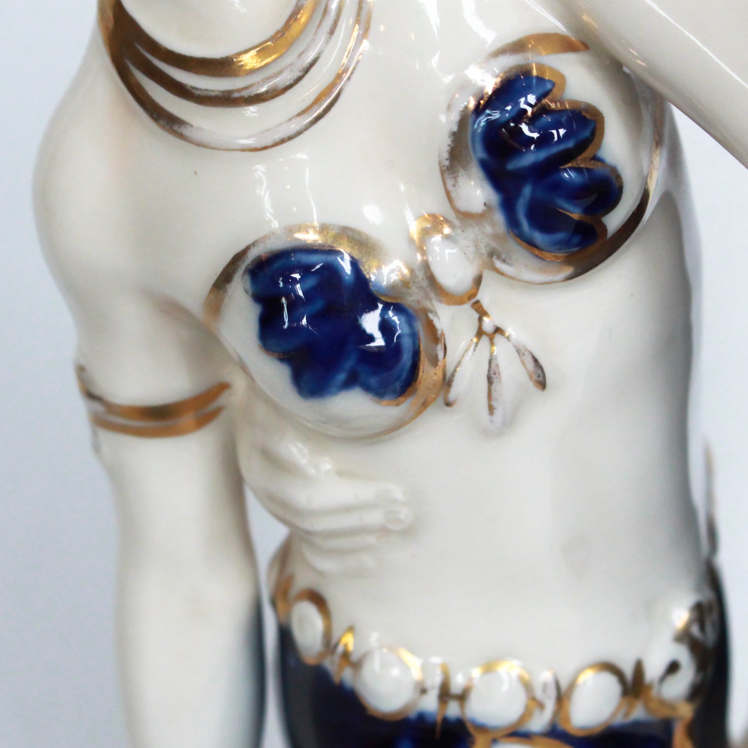 "Royal Dux"